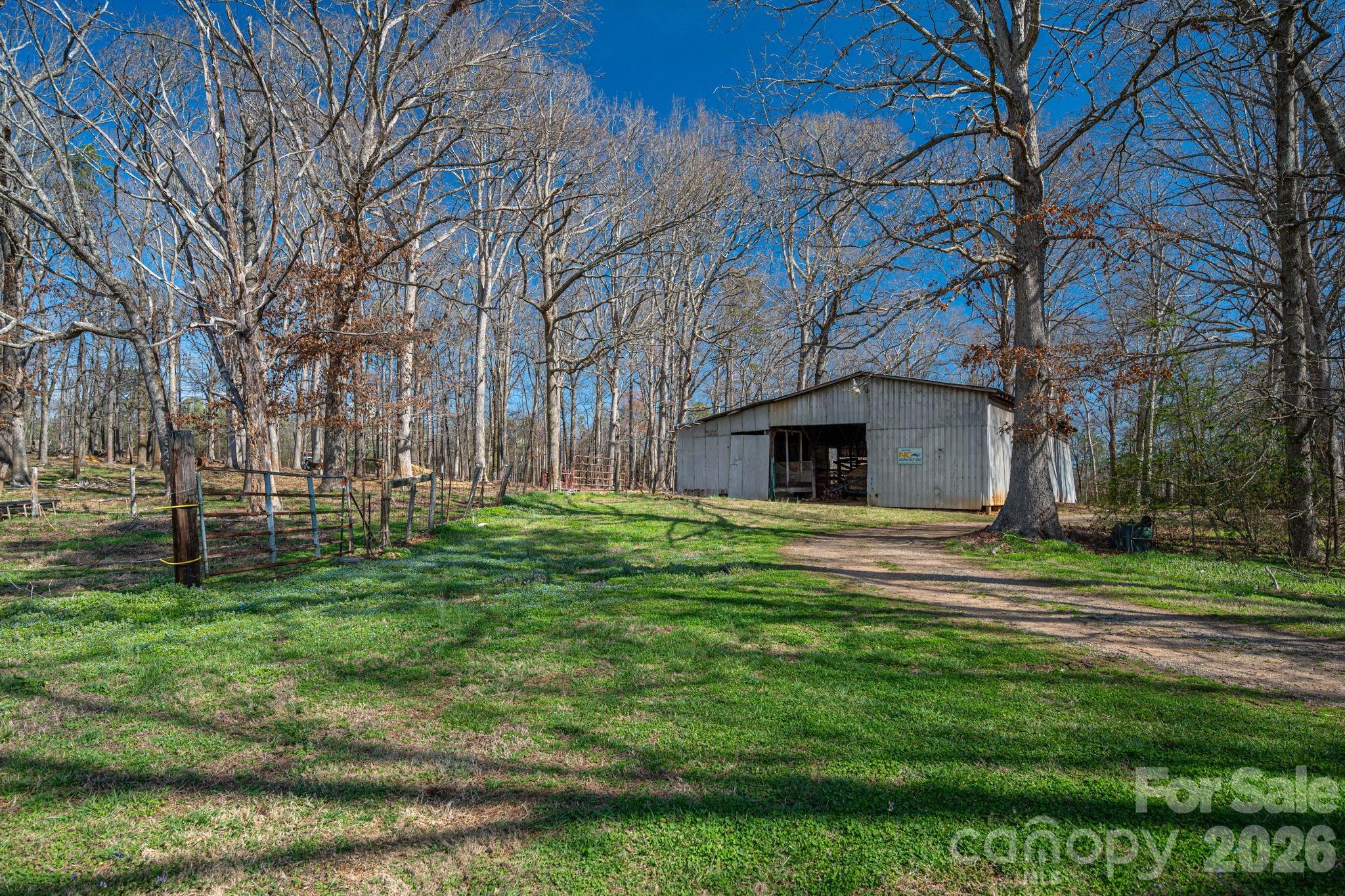 221 Lee Black Road Property Photo 40