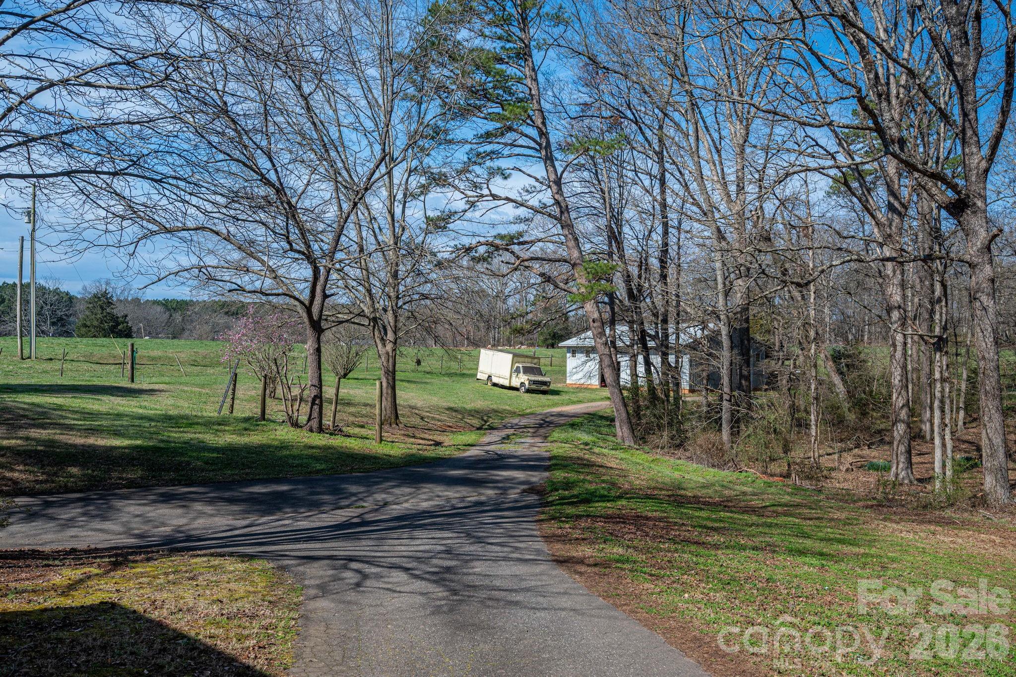 221 Lee Black Road Property Photo 41