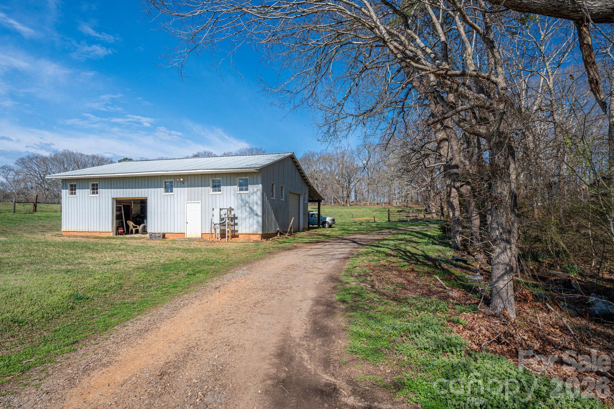 221 Lee Black Road Property Photo 42