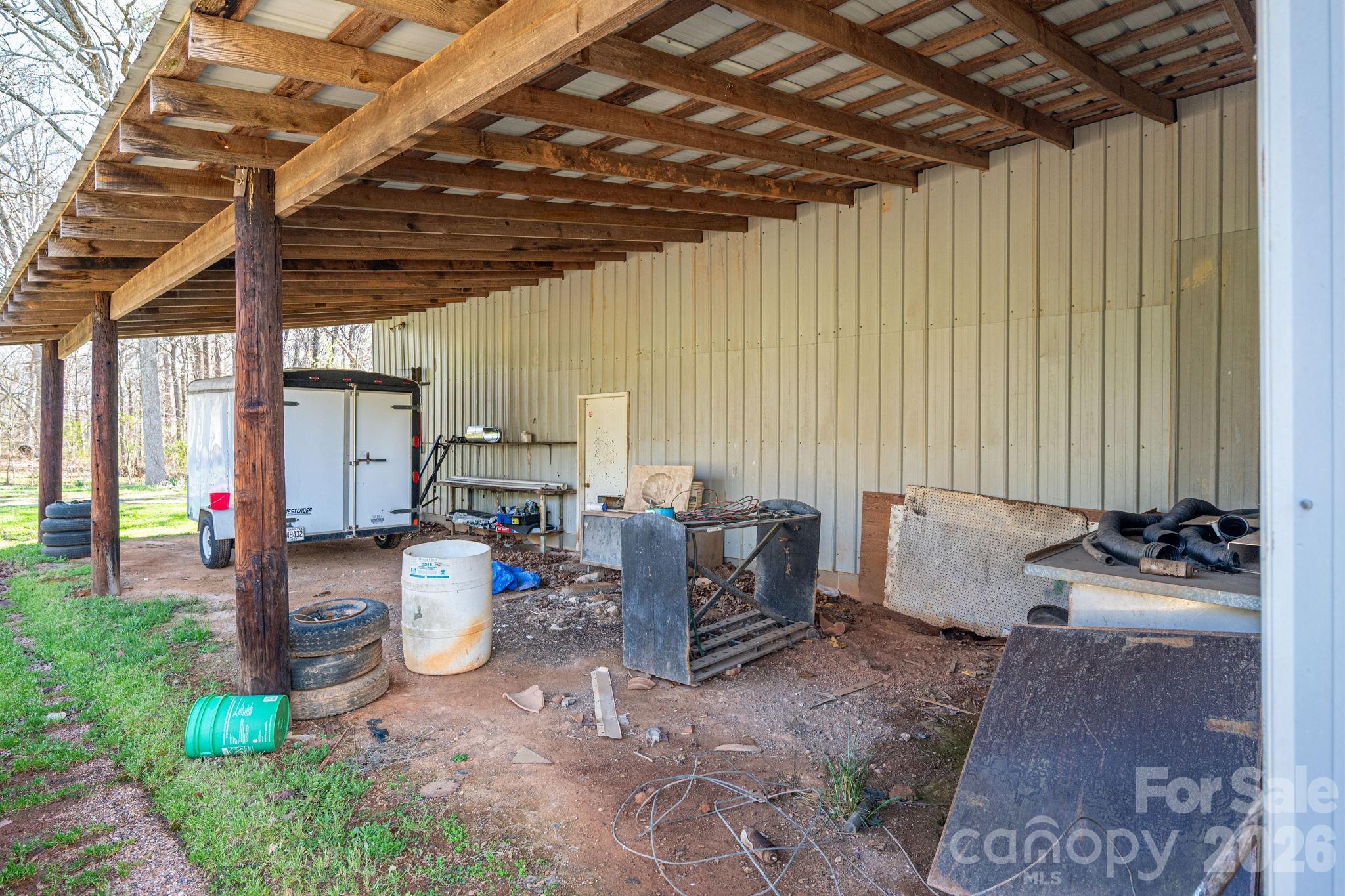 221 Lee Black Road Property Photo 44