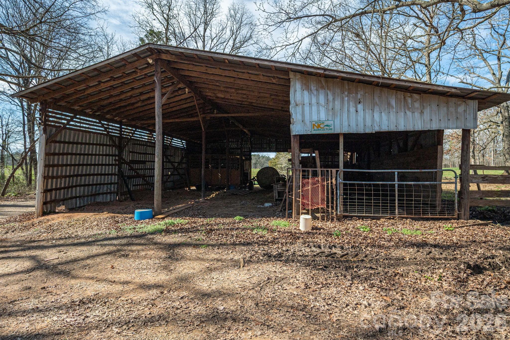 221 Lee Black Road Property Photo 46