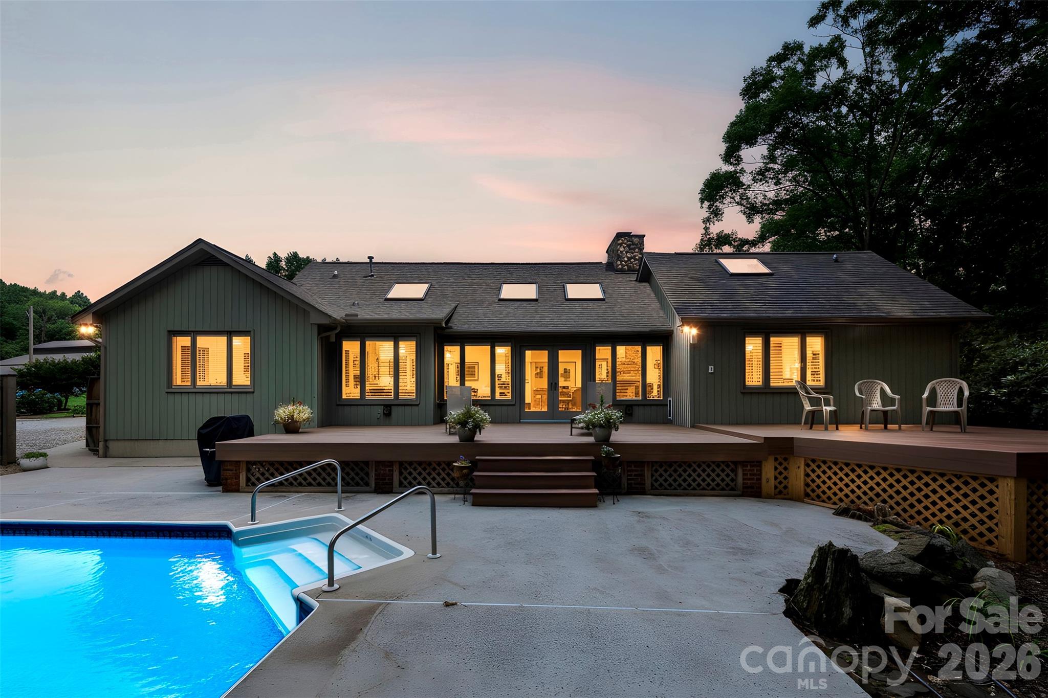 4242 John Ritchie Road Property Photo 6