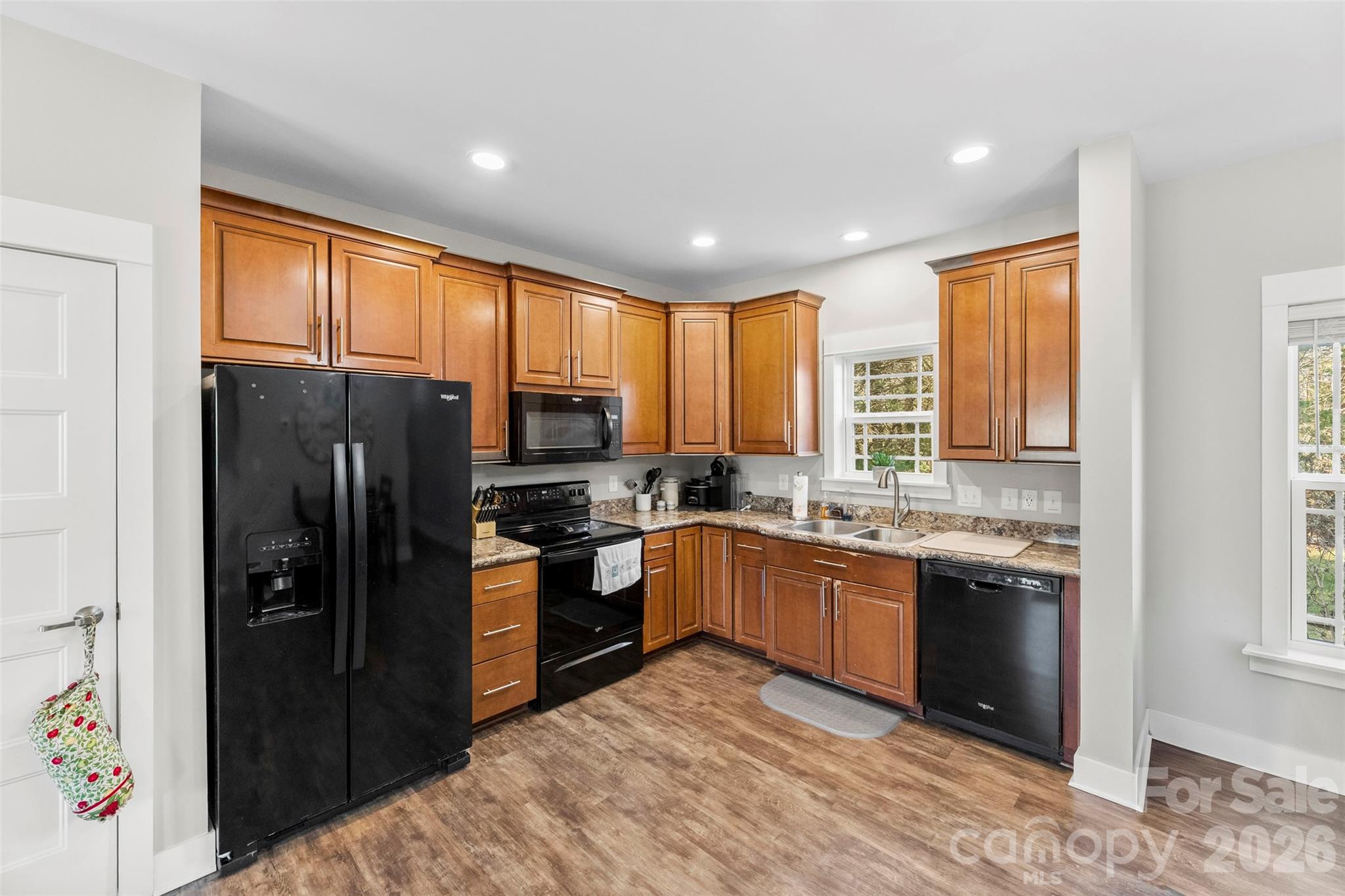 4242 John Ritchie Road Property Photo 37