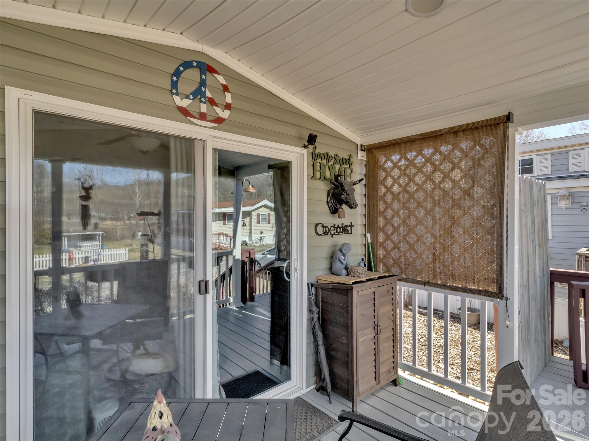 225 Pike Point Property Photo 9