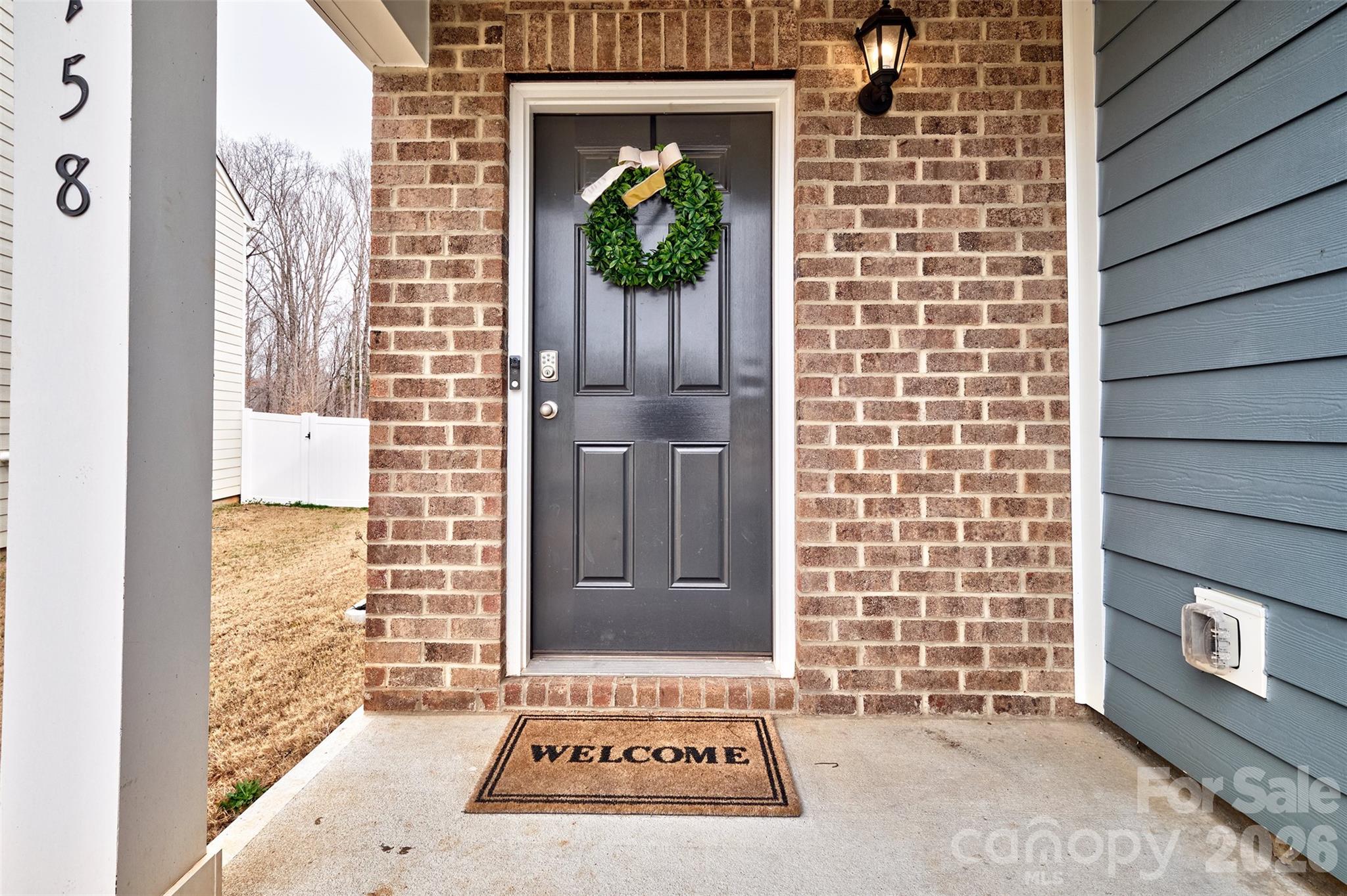 2158 Redstone Drive Property Photo 3