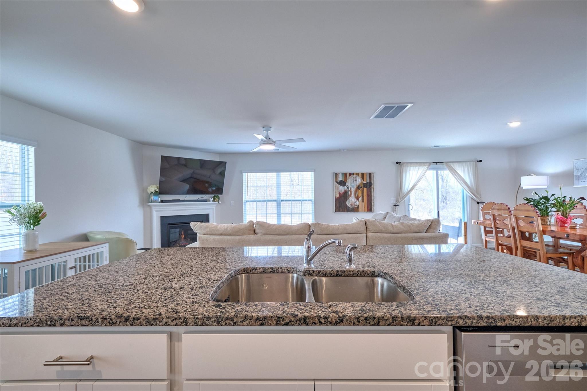 2158 Redstone Drive Property Photo 10