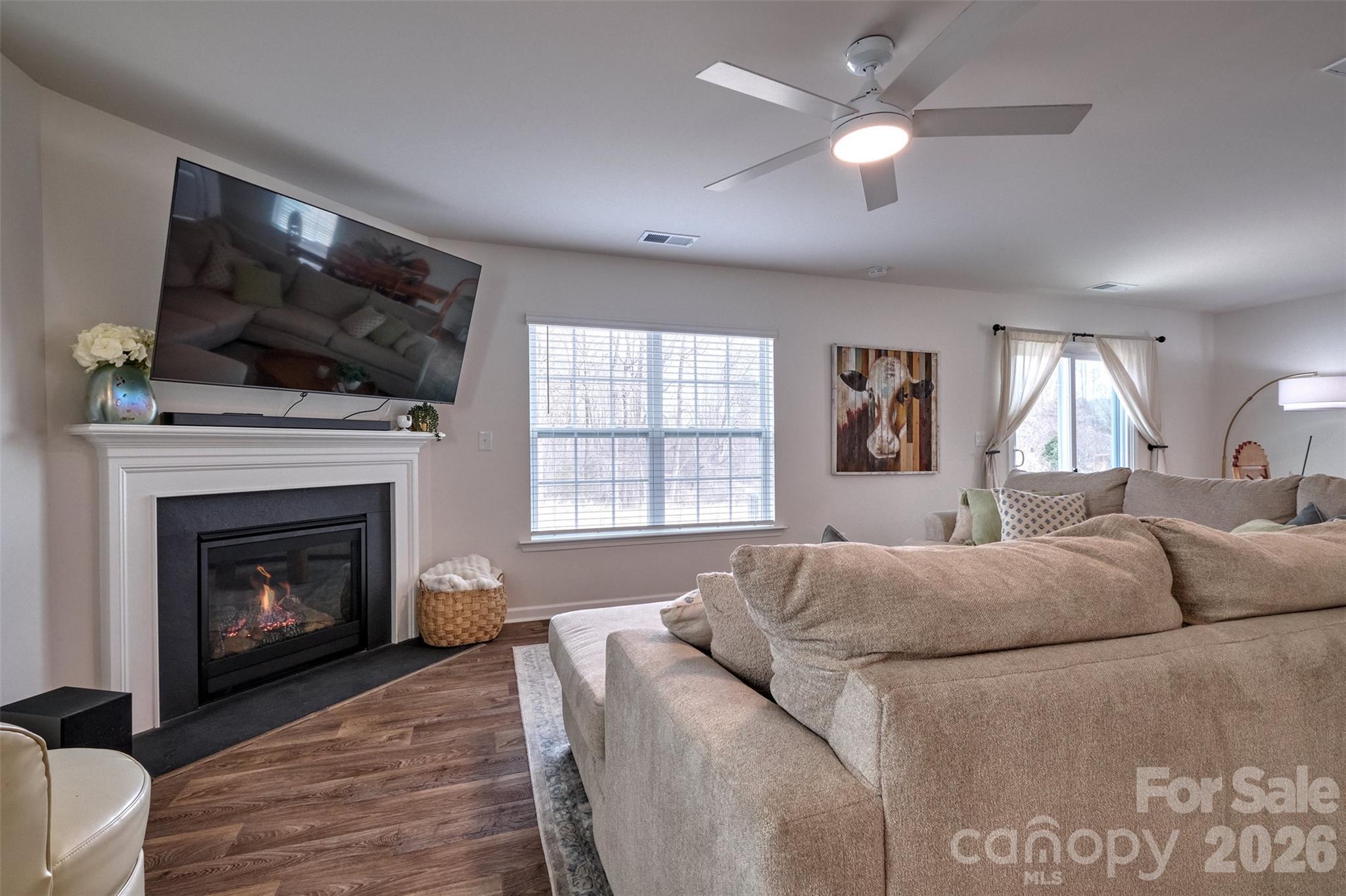 2158 Redstone Drive Property Photo 14