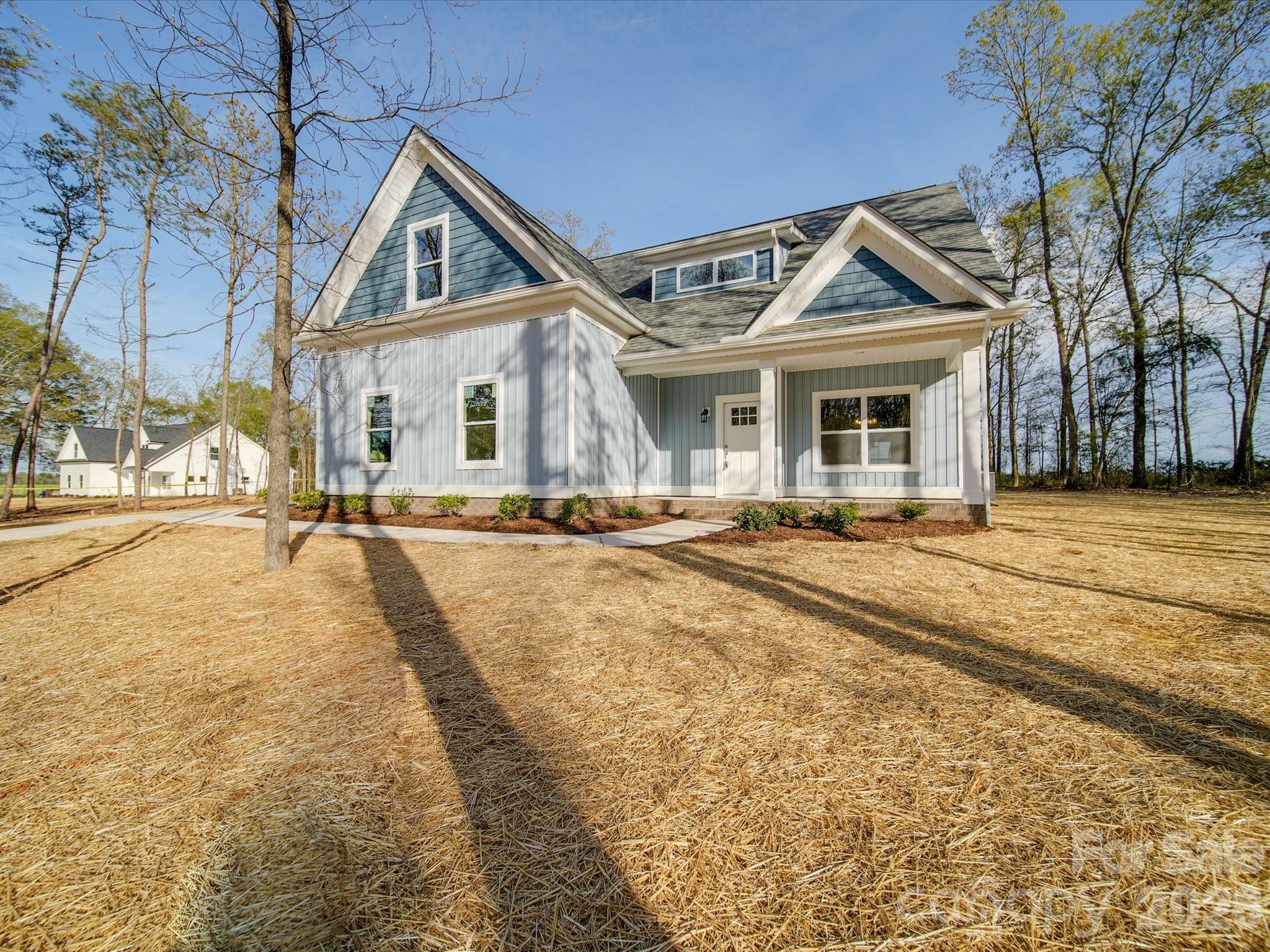 2809 Hinson Road Property Photo 1