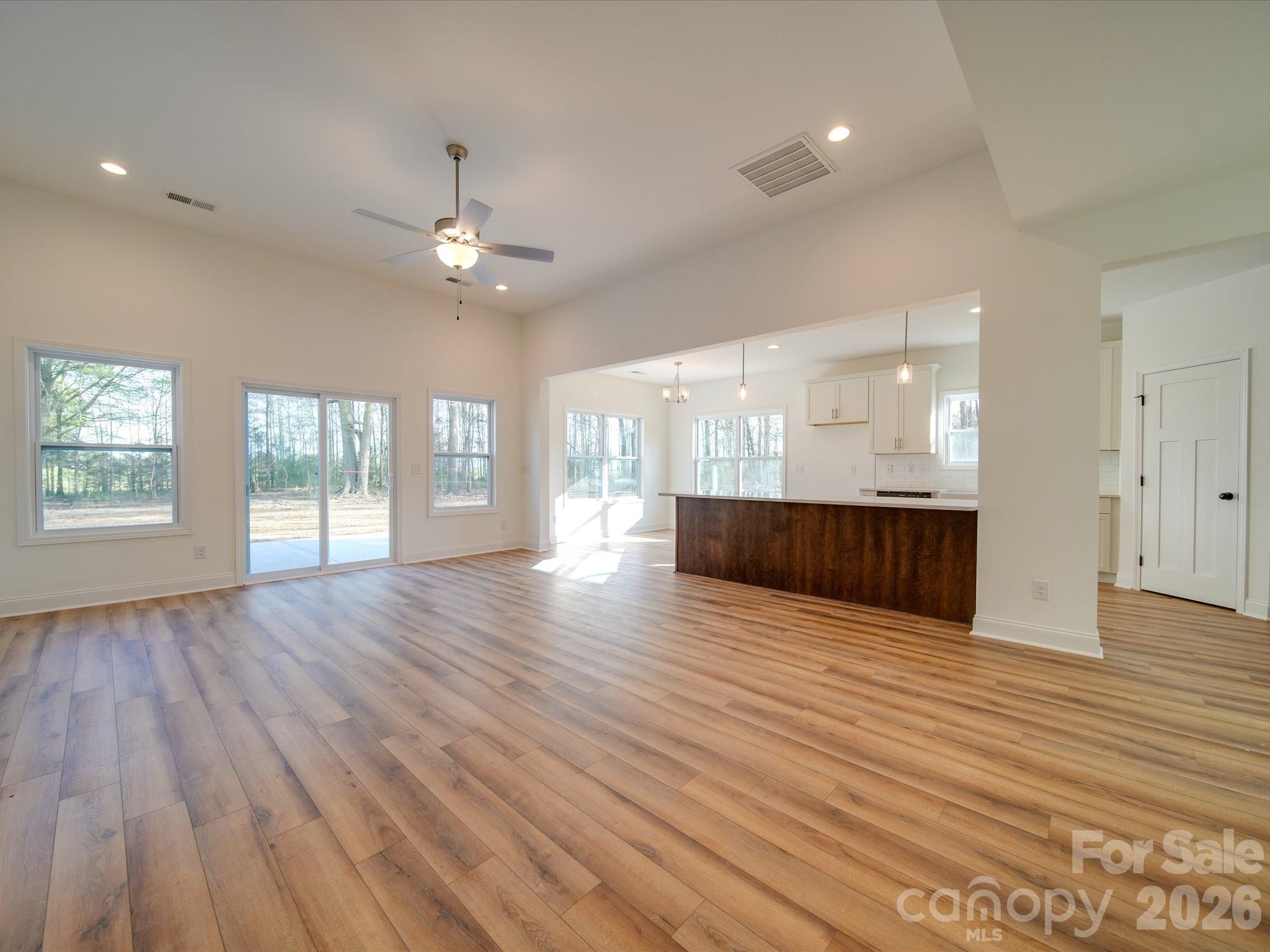 2809 Hinson Road Property Photo 4