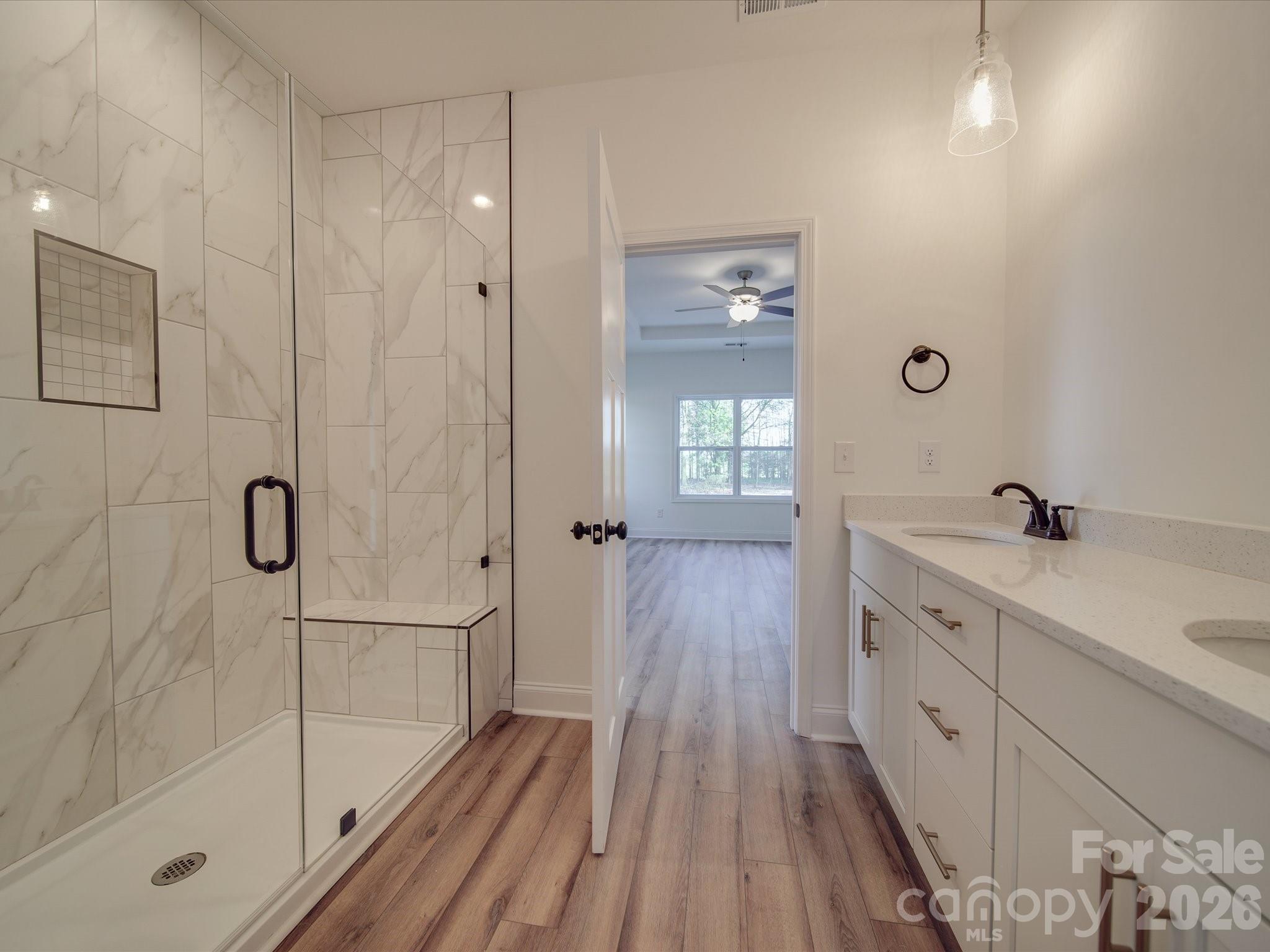2809 Hinson Road Property Photo 5