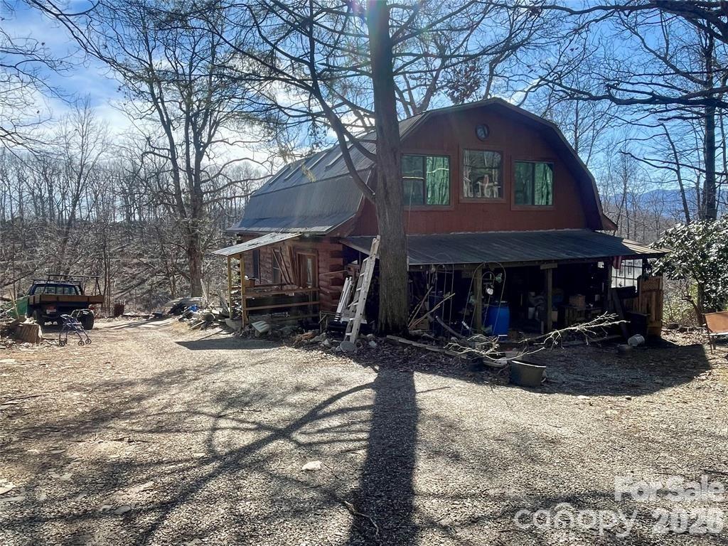 705 Doc Howell Road Property Photo 1