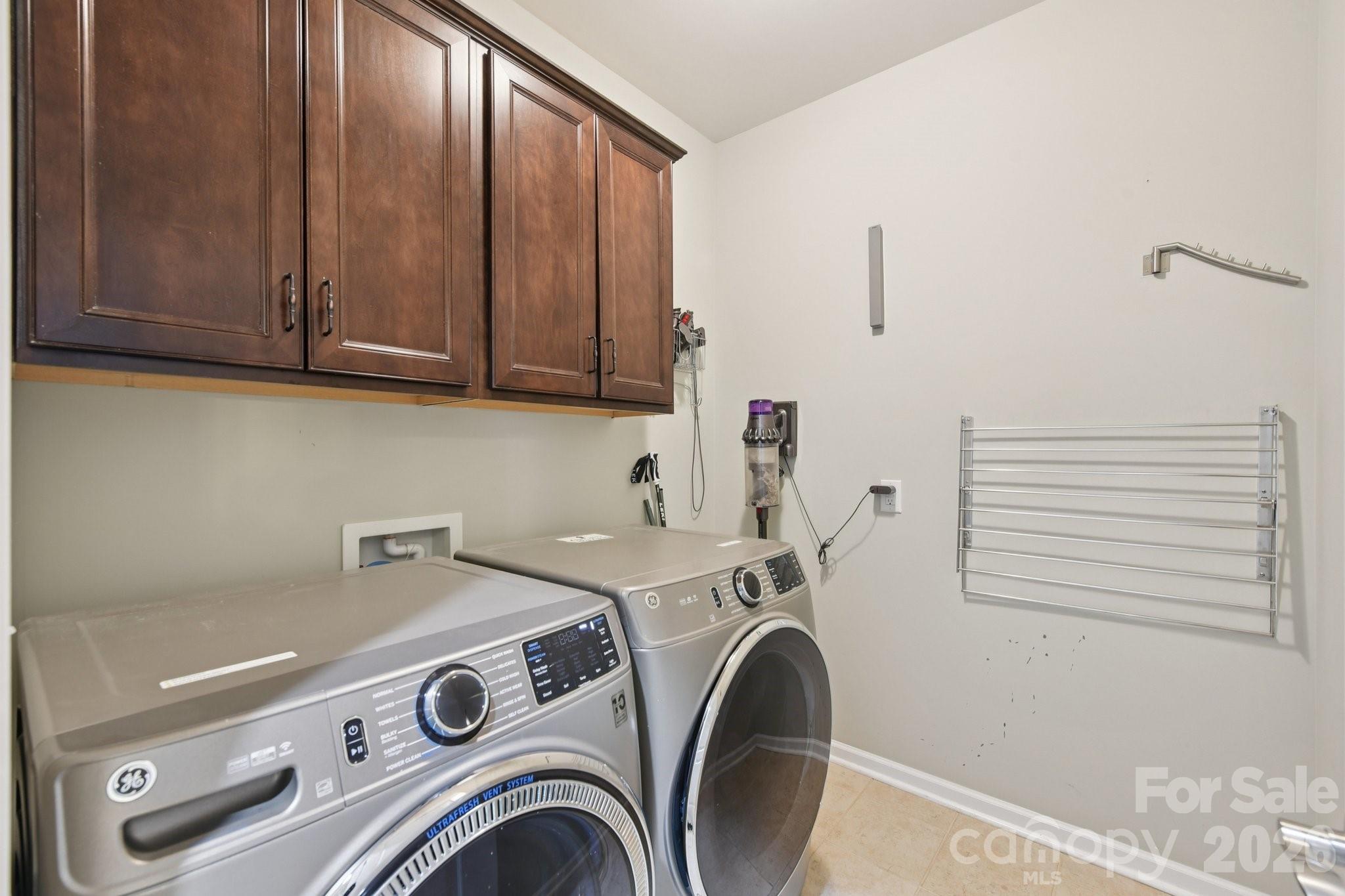 204 Hampton Trail Drive Property Photo 20