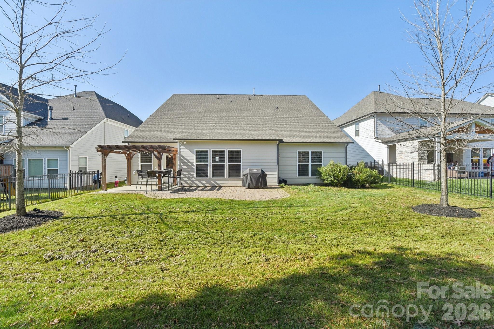 204 Hampton Trail Drive Property Photo 34