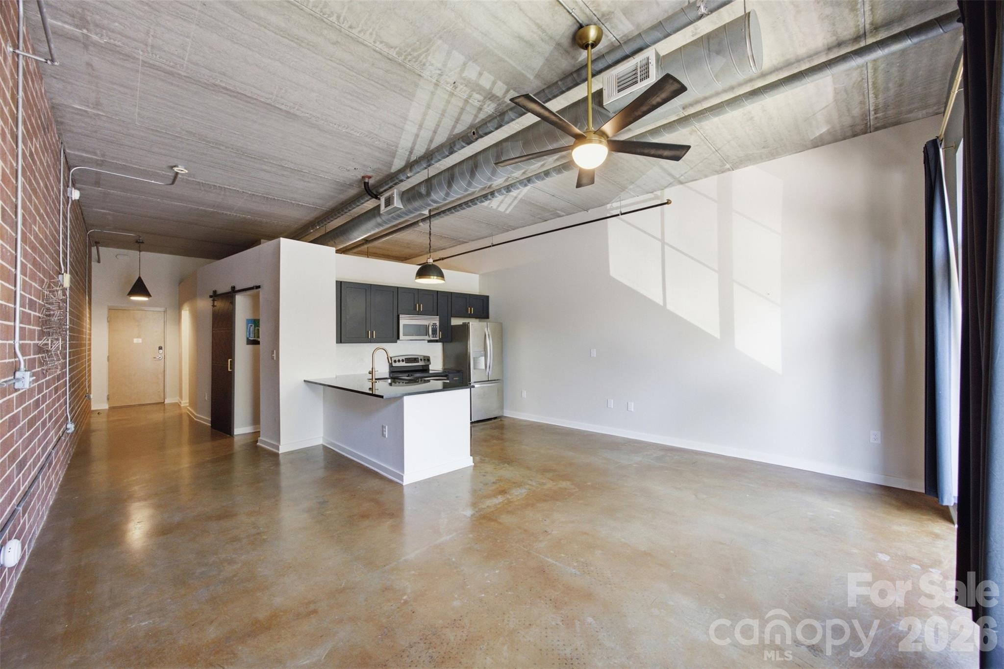 626 N Graham Street 205 Property Photo 1