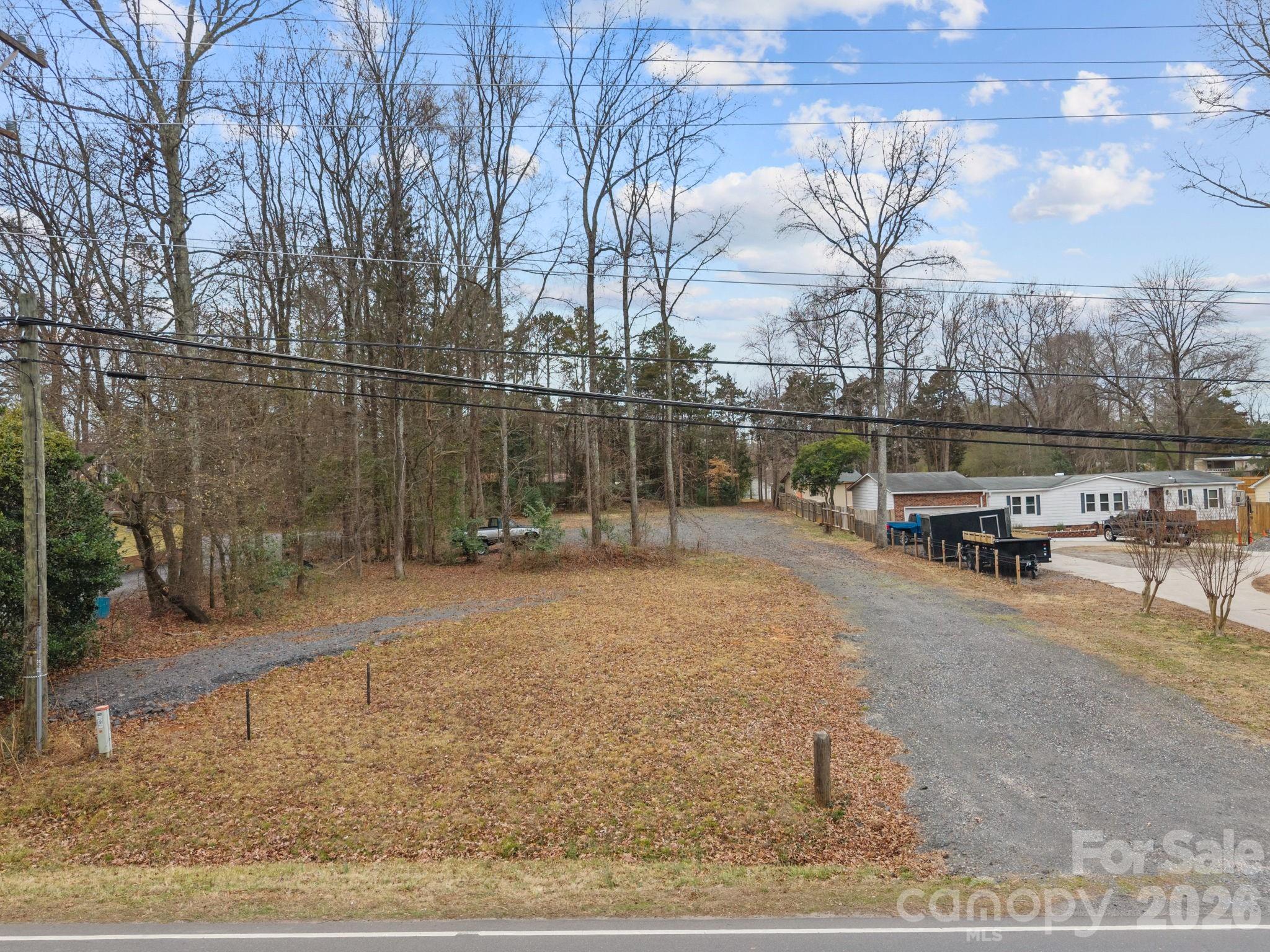 14122 Lancaster Highway Property Photo 3