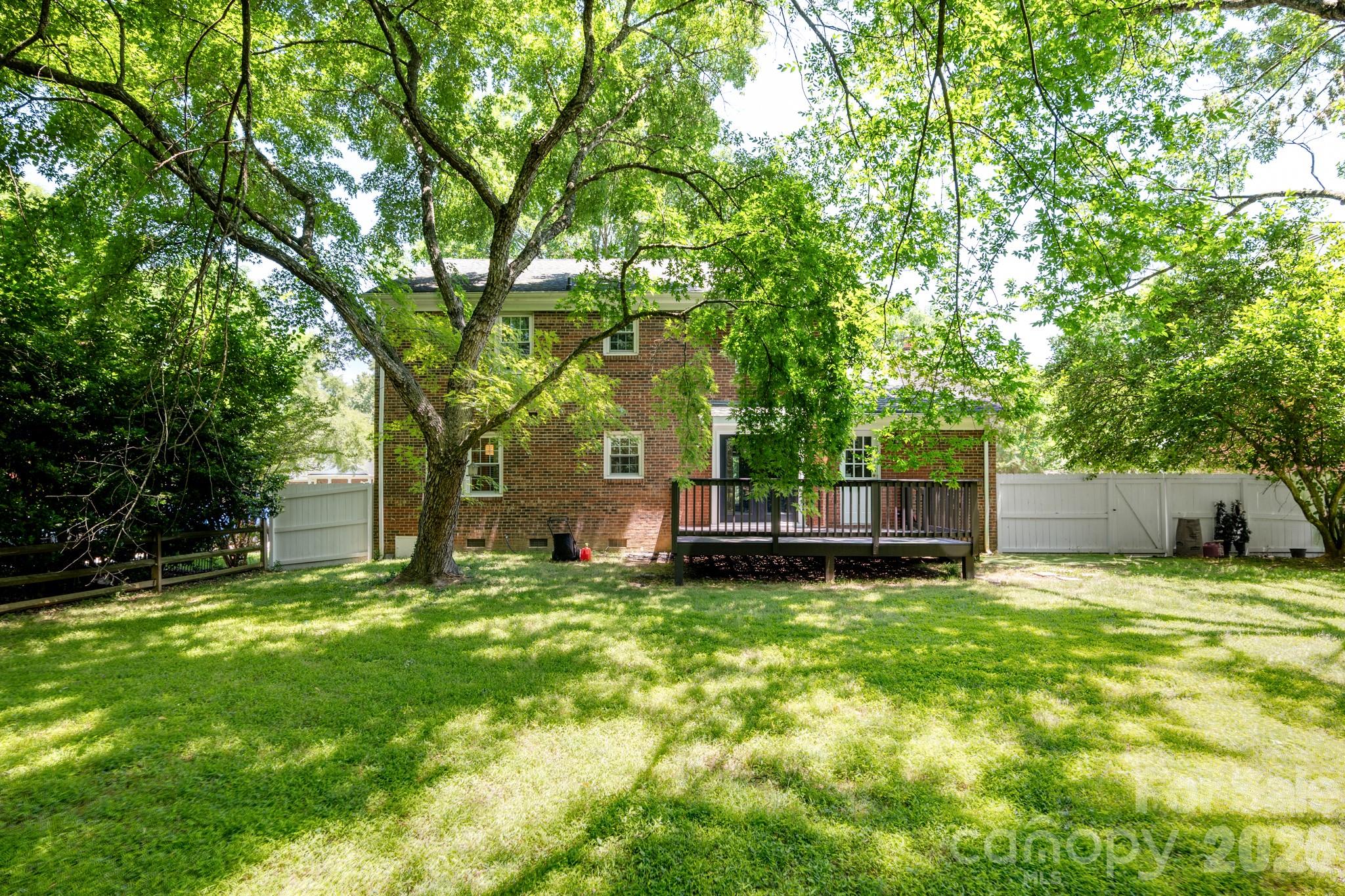 9918 Ridgemore Drive Property Photo 25