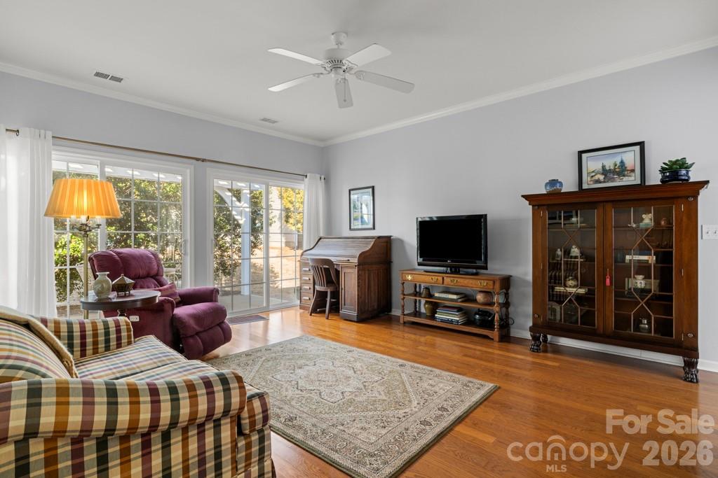 17412 Hawks View Drive Property Photo 9