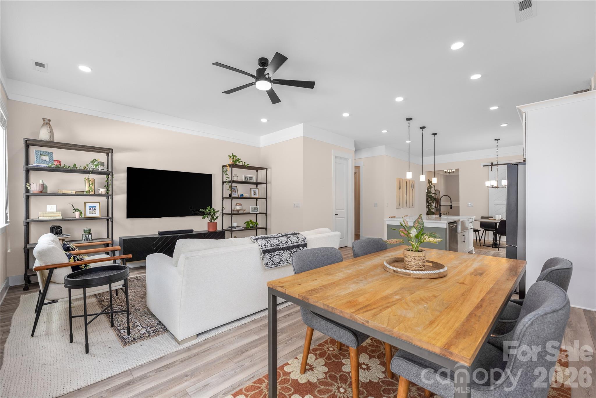 1027 Masefield Avenue Property Photo 8
