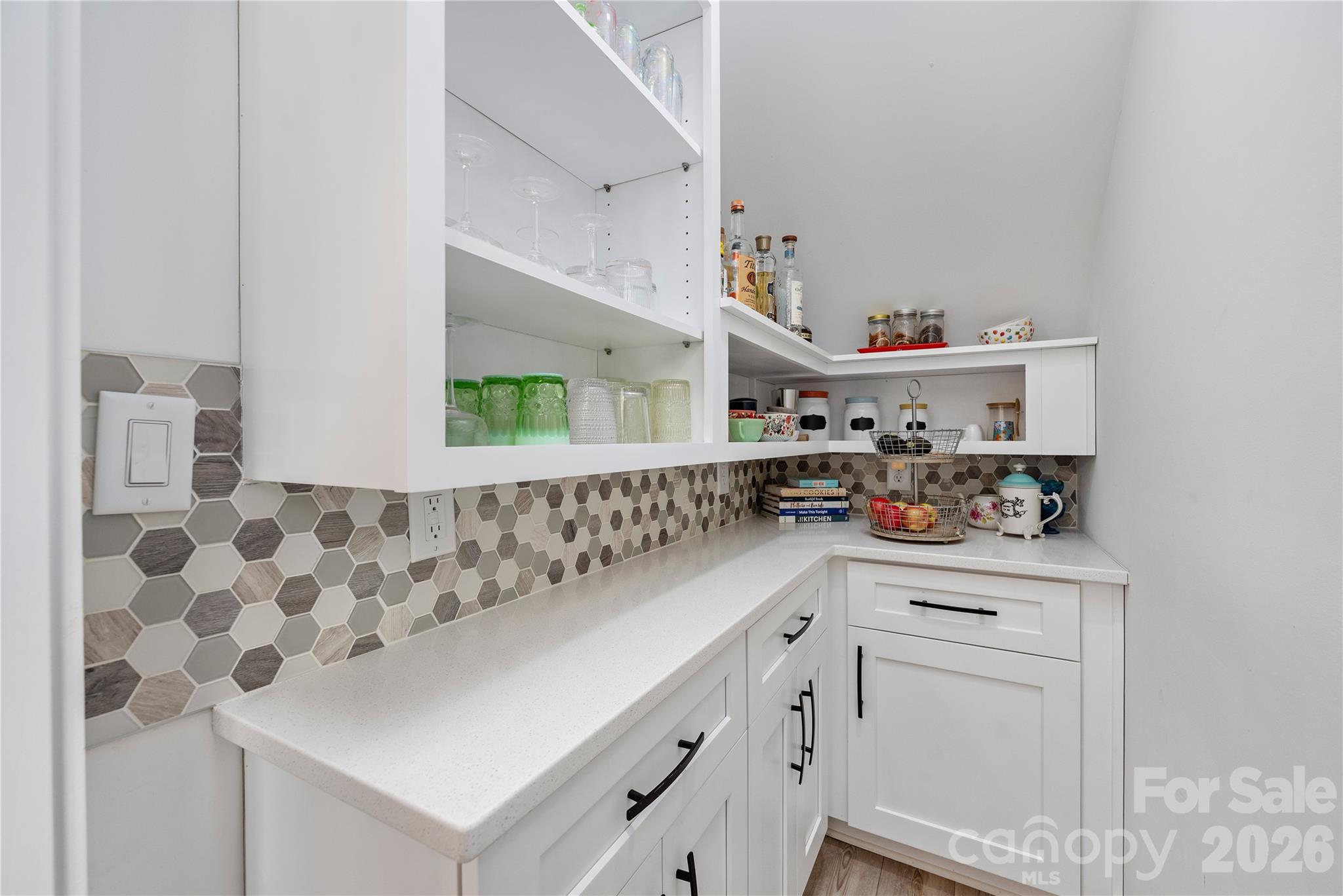 1027 Masefield Avenue Property Photo 10