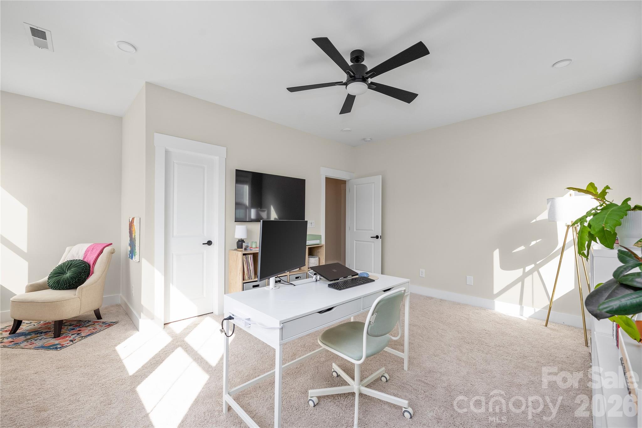 1027 Masefield Avenue Property Photo 25