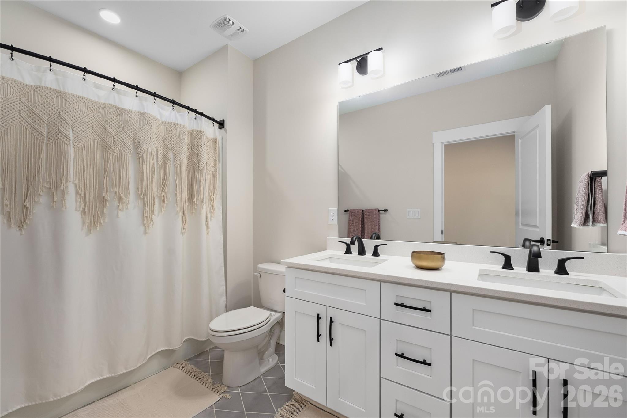 1027 Masefield Avenue Property Photo 27