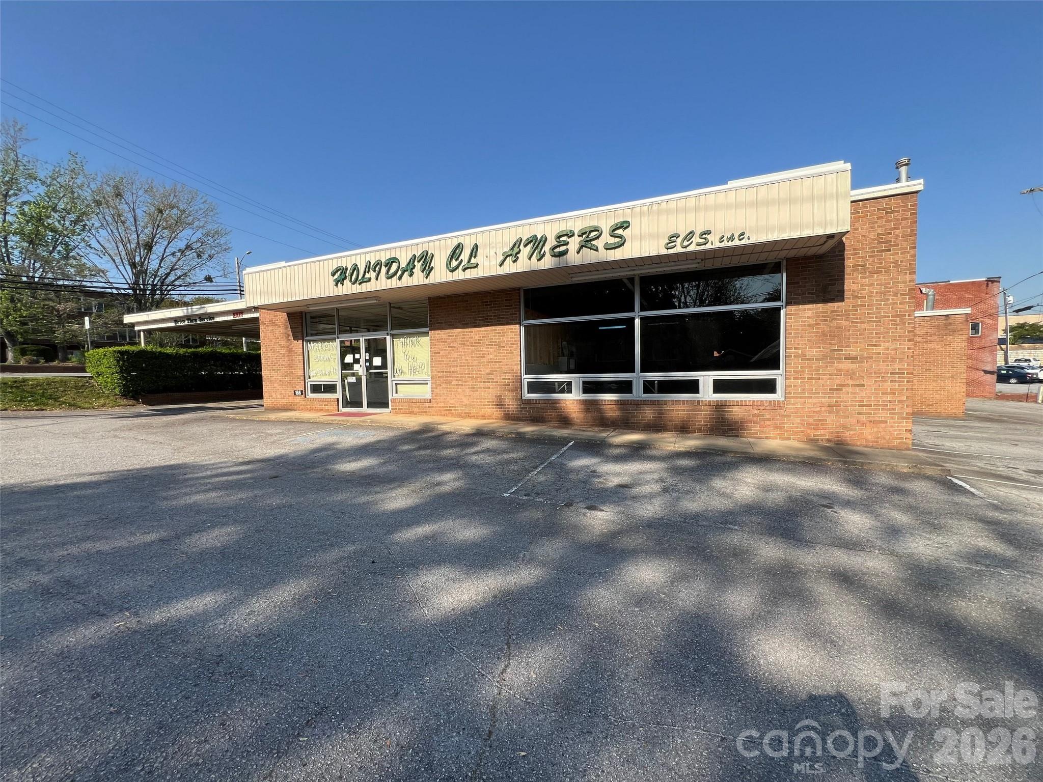 166 N Logan Street Property Photo 1