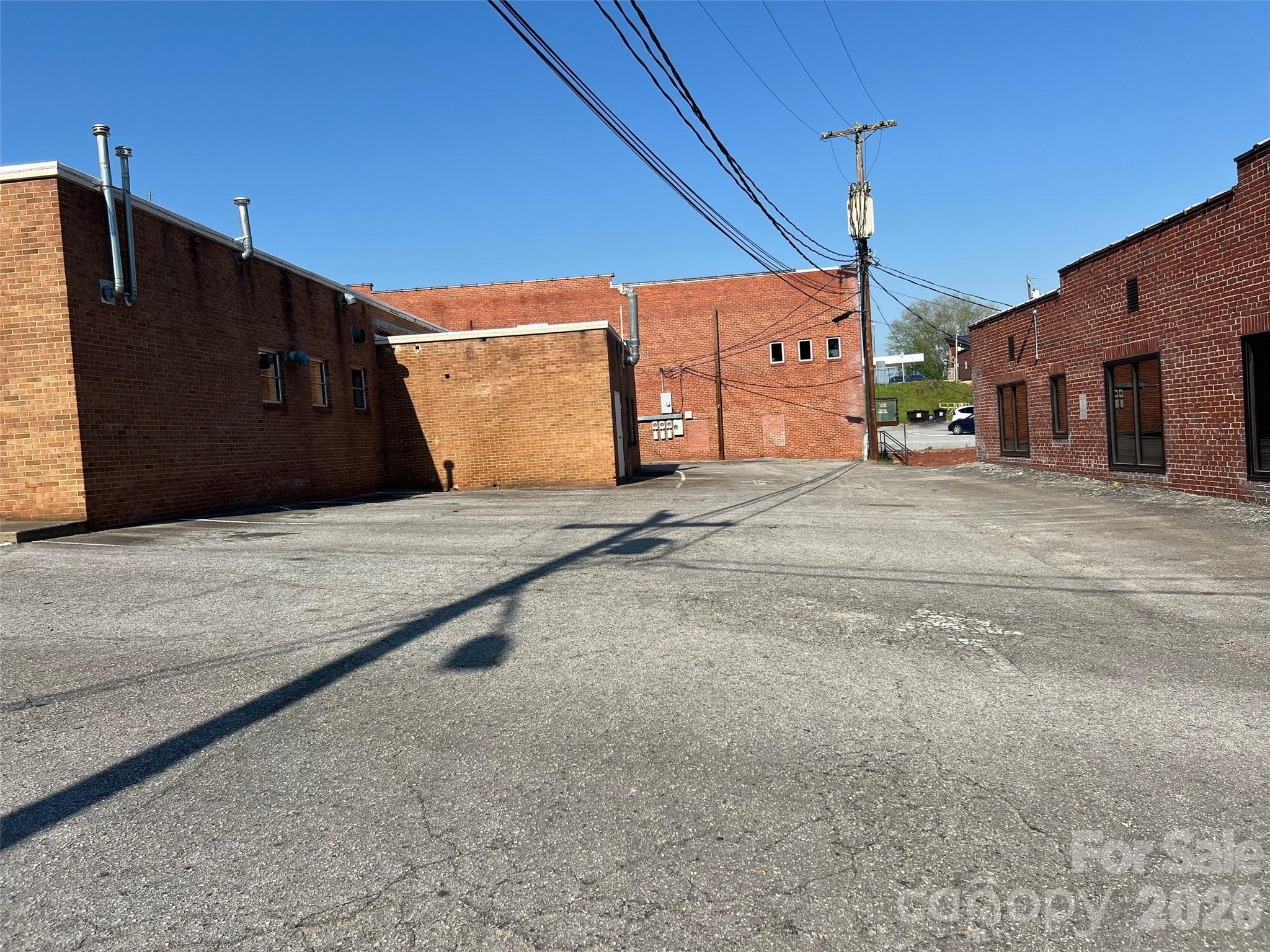 166 N Logan Street Property Photo 16
