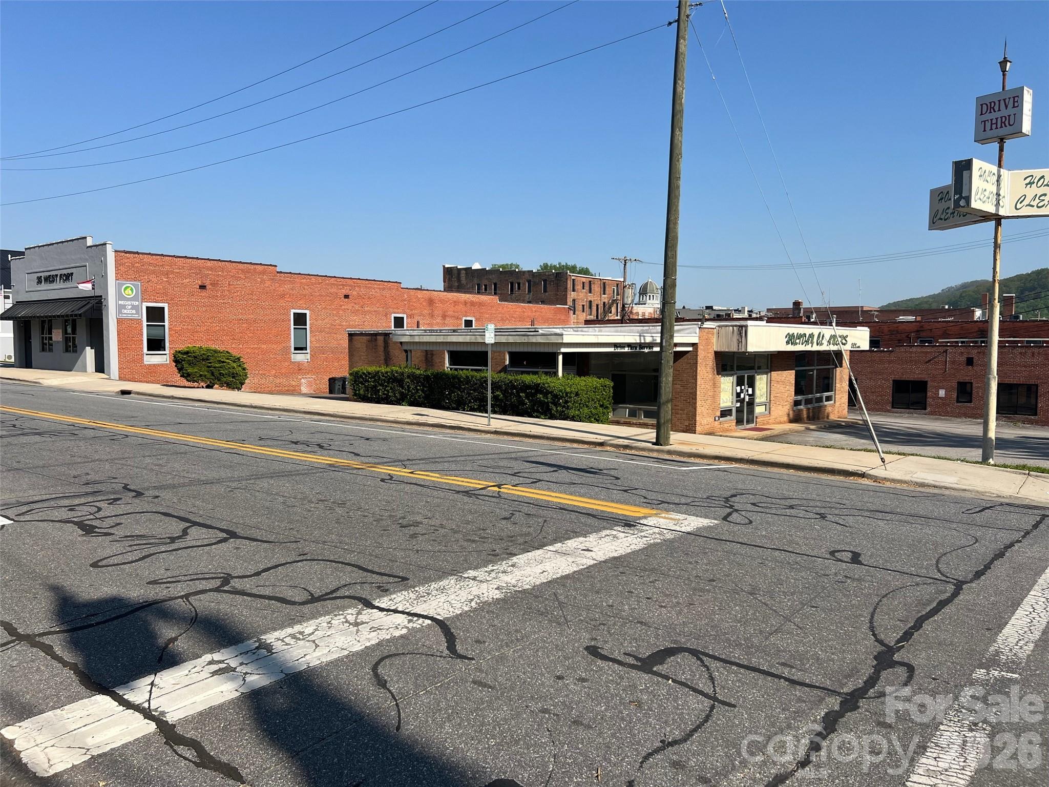 166 N Logan Street Property Photo 19
