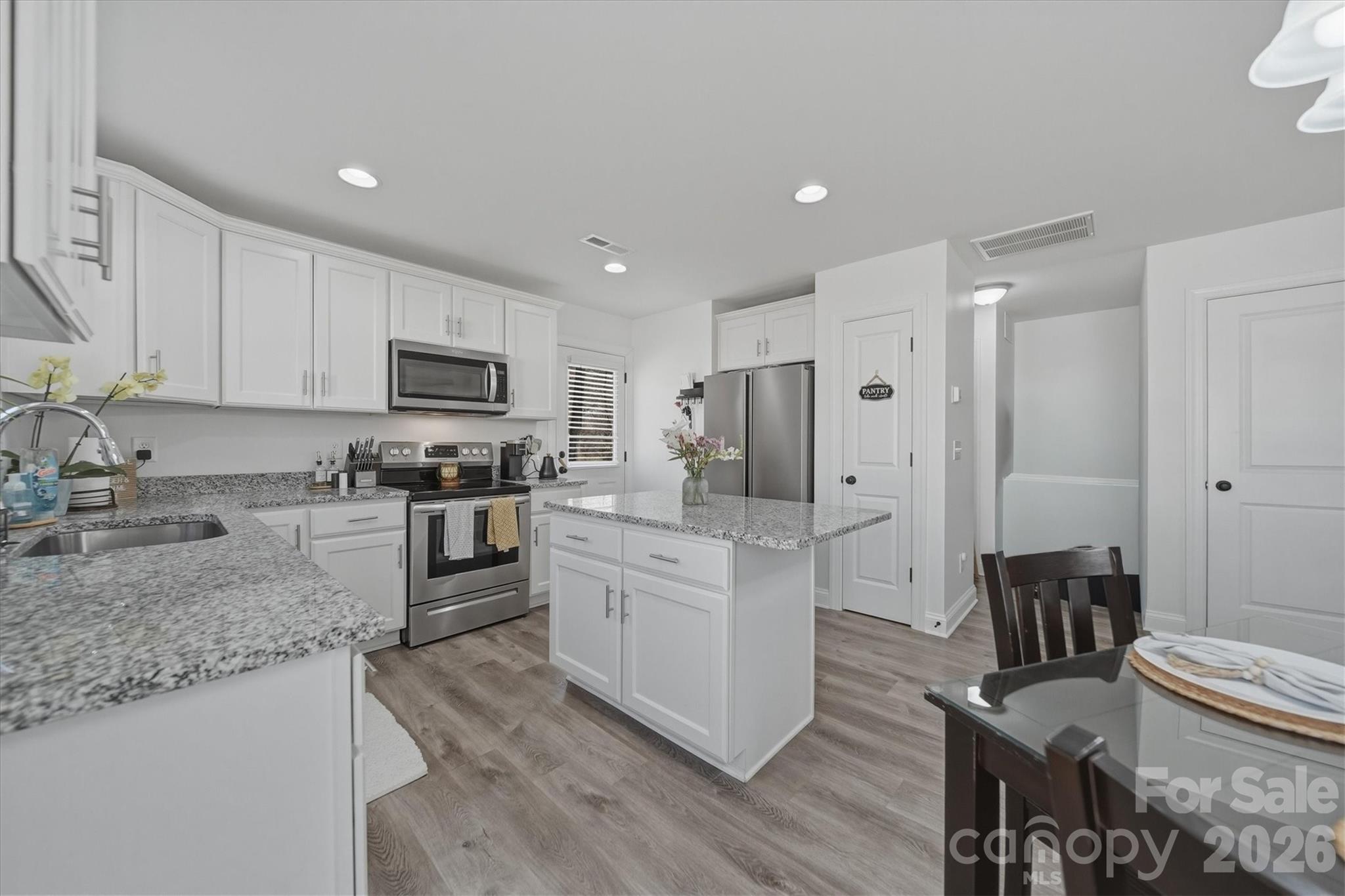 406 Ruth Avenue Property Photo 3