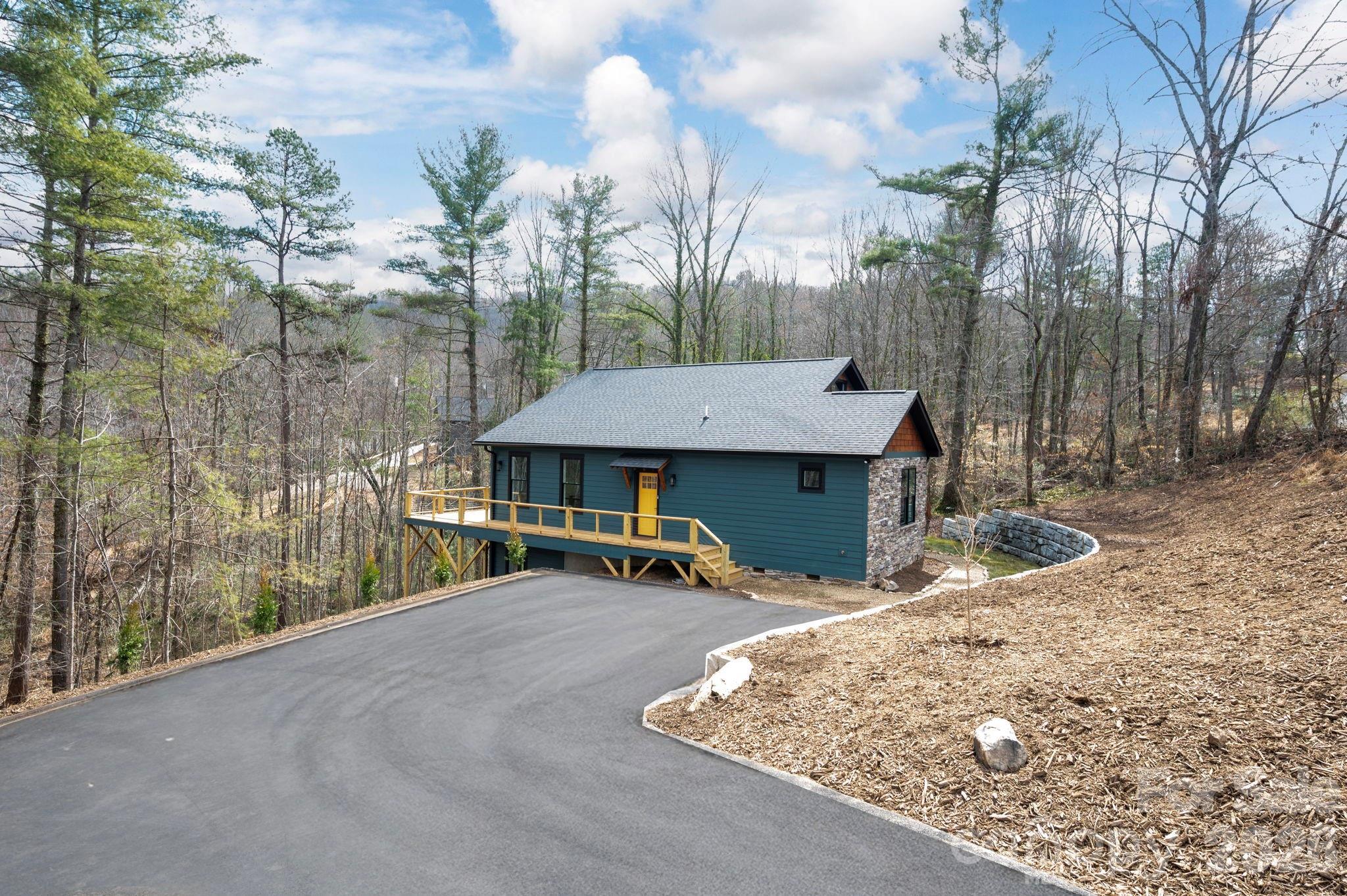 22 Deep Woods Road Property Photo 2