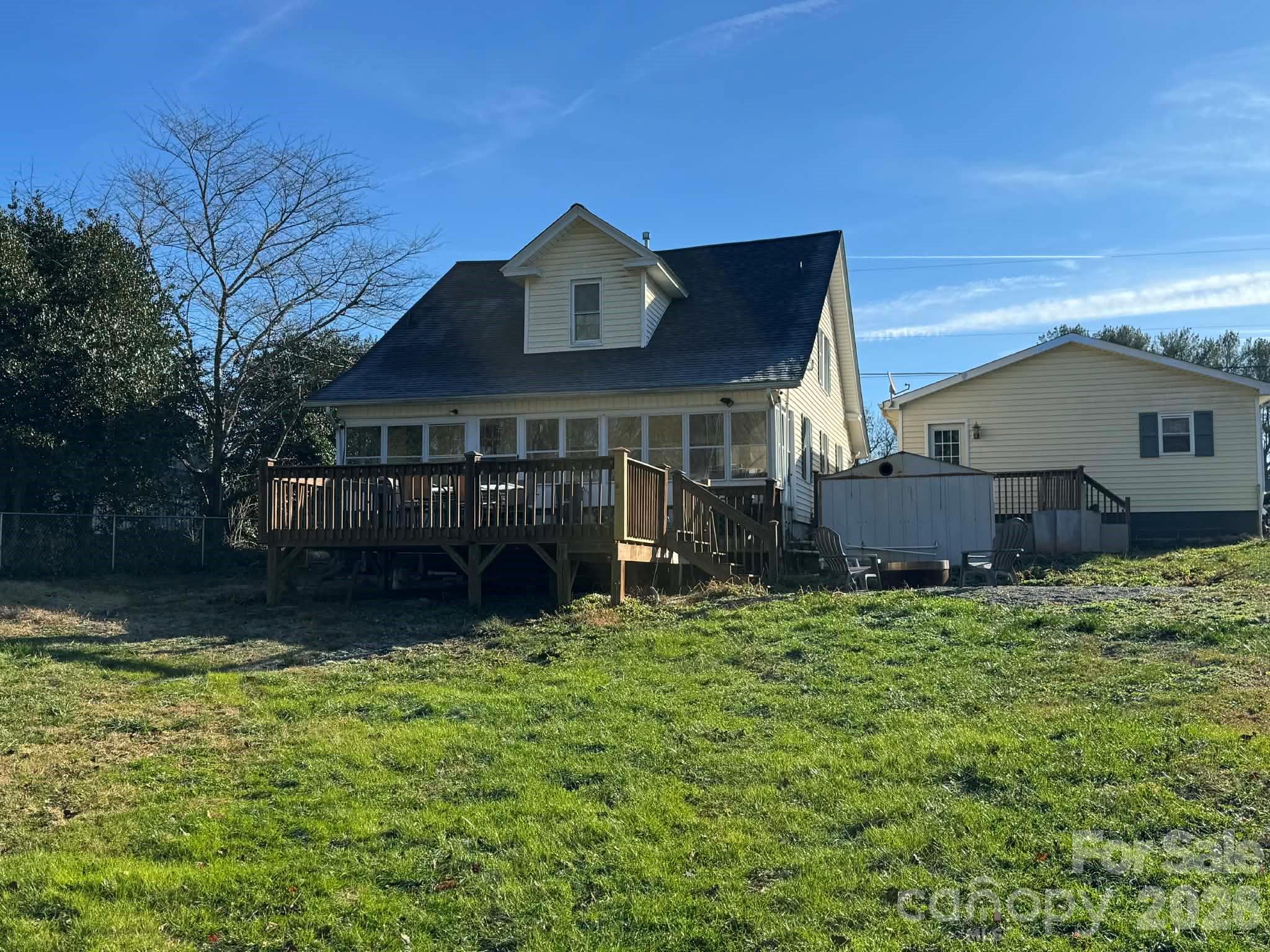 155 Sawyer Road Property Photo 5