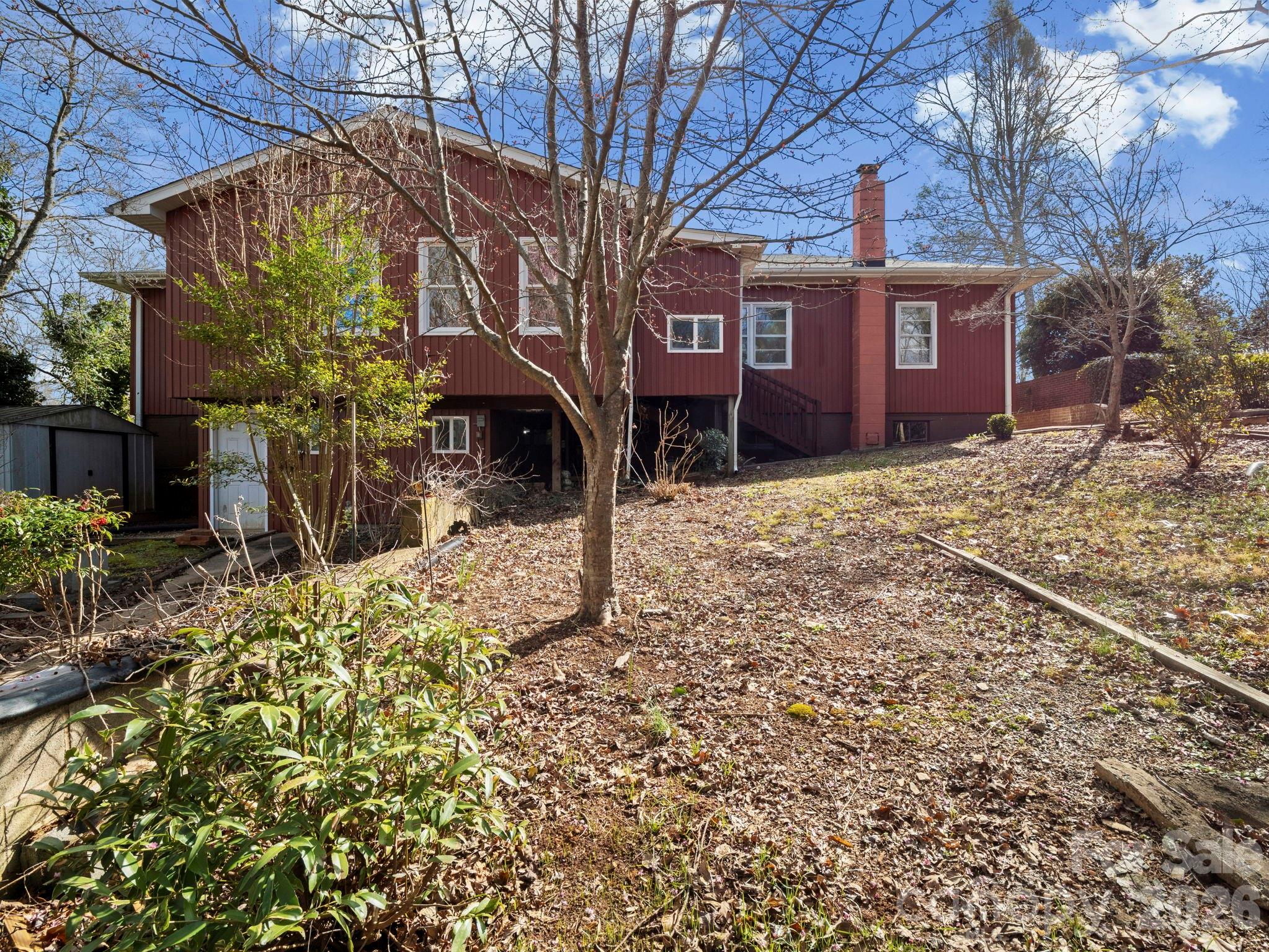 204 Fernwood Drive Property Photo 4