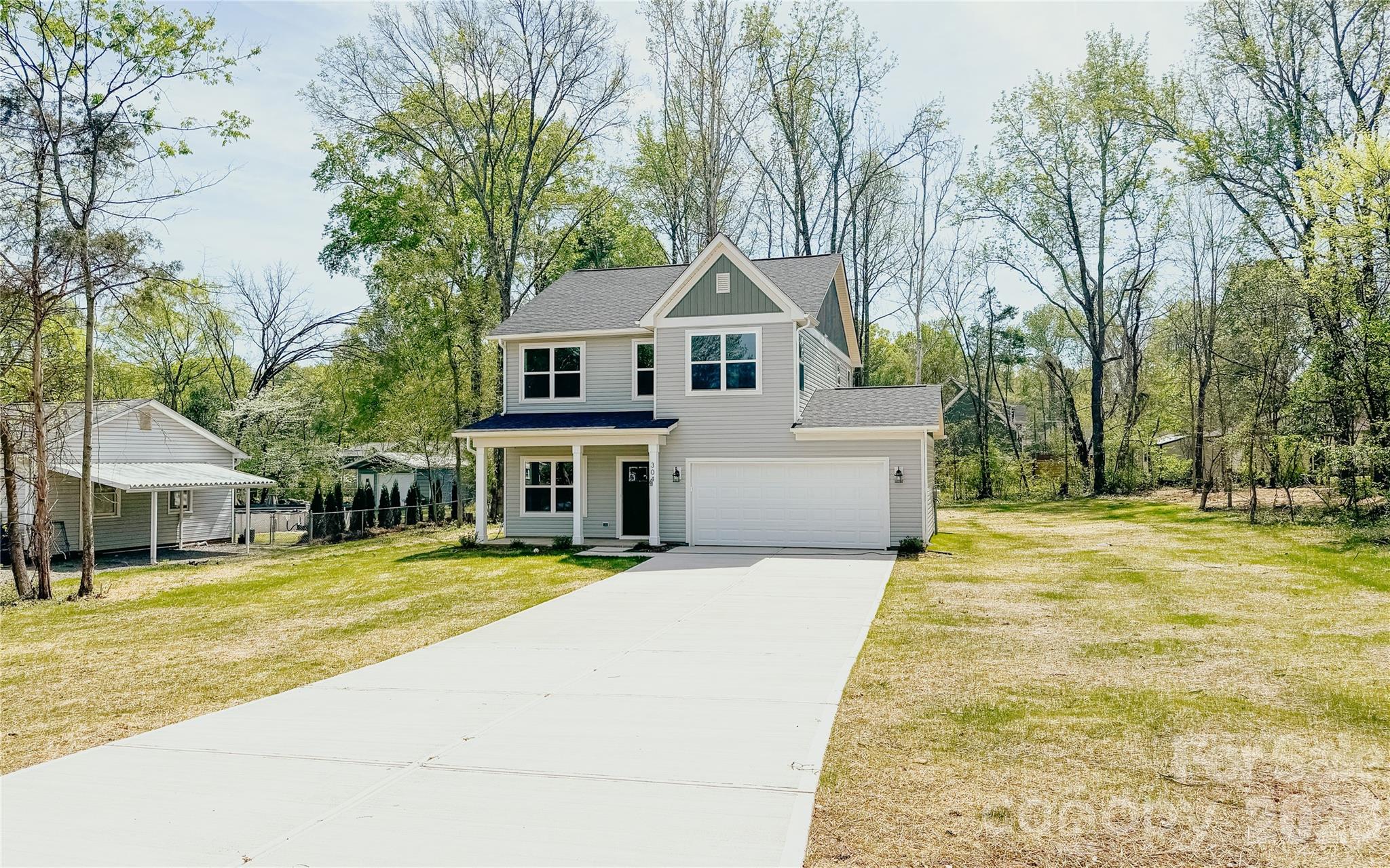 304 Woodside Drive Property Photo 1