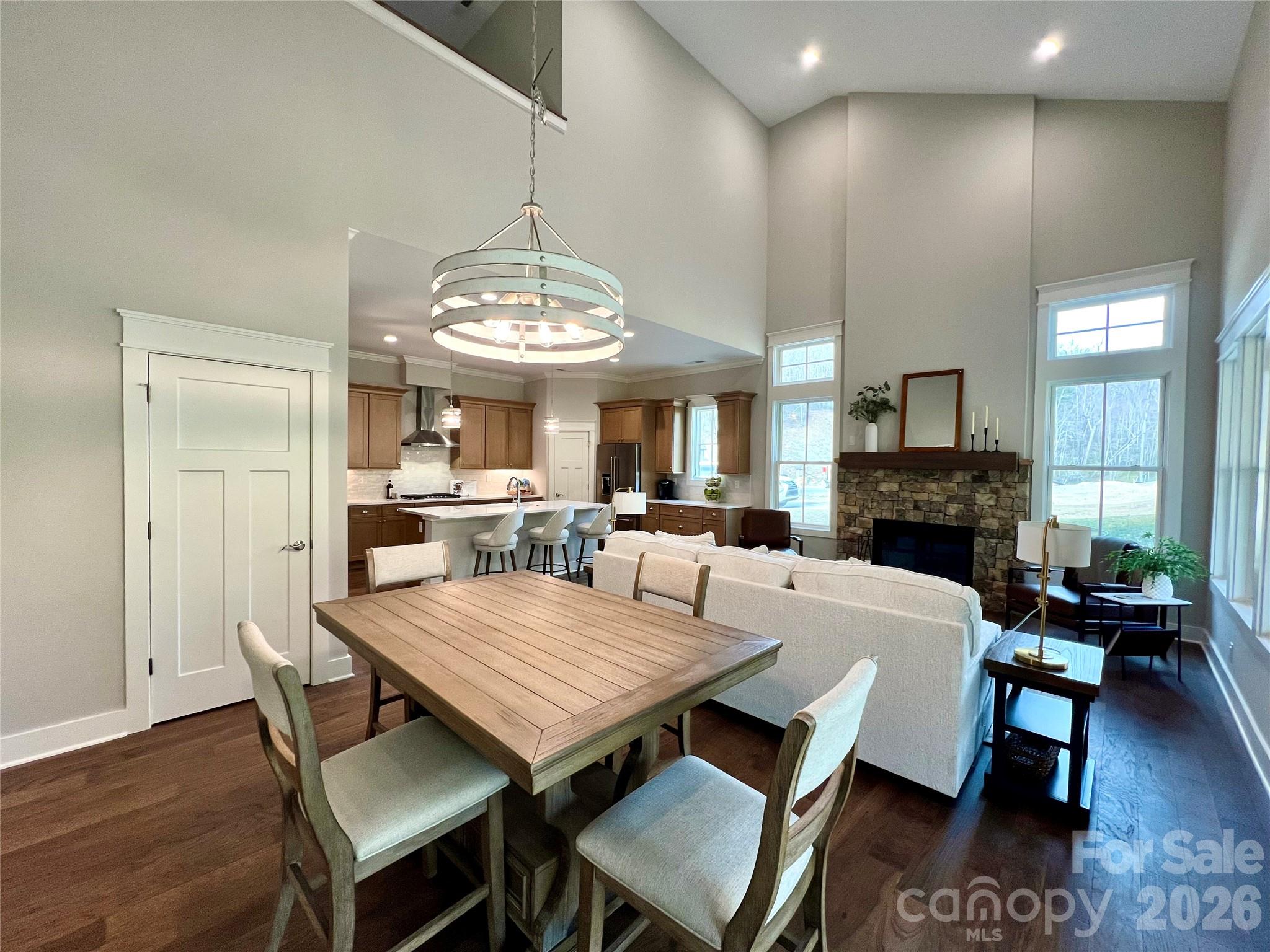 105 Chimney Chase Trail Property Photo 4