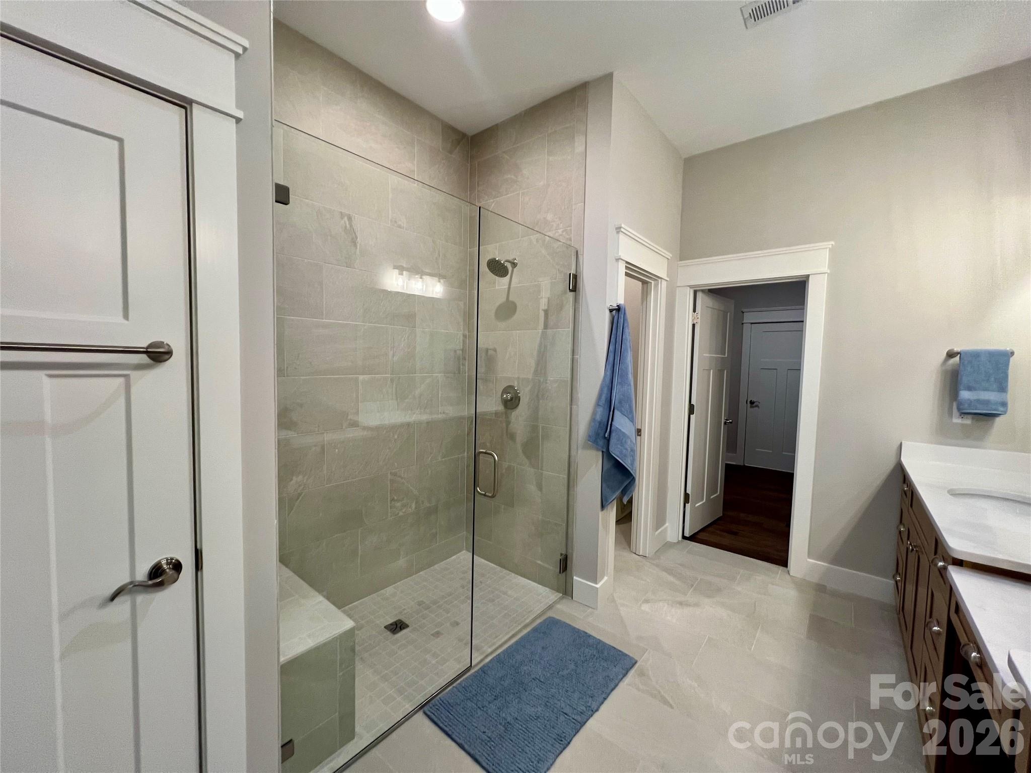 105 Chimney Chase Trail Property Photo 10
