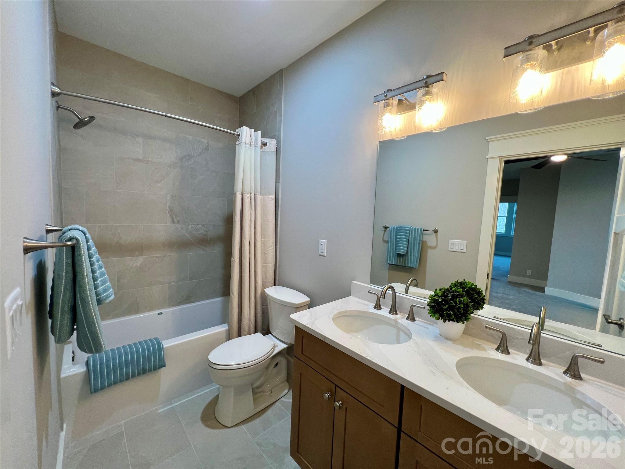105 Chimney Chase Trail Property Photo 17