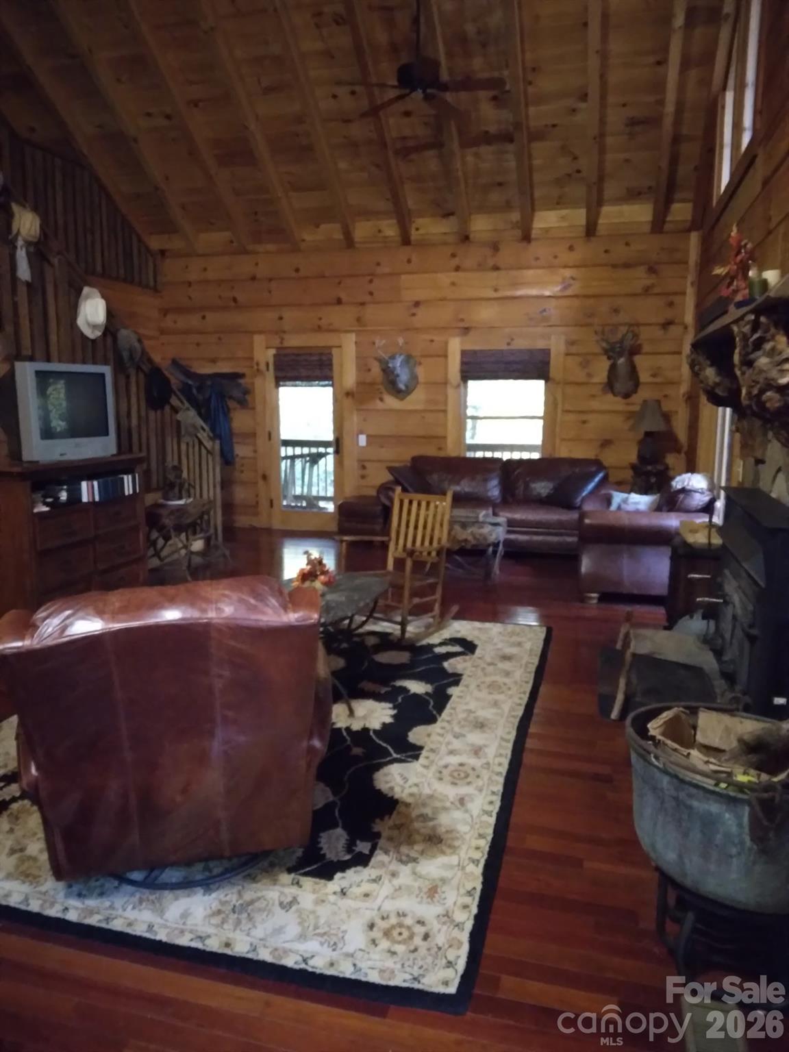 1694 Humpback Mountain Road Property Photo 15