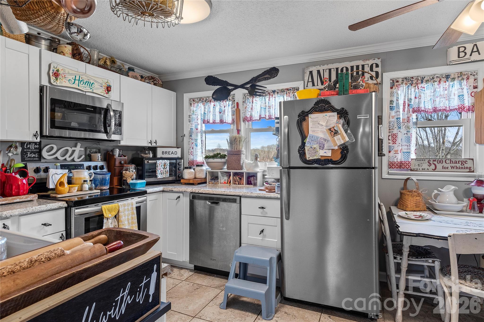 113 Hardy Street Property Photo 10