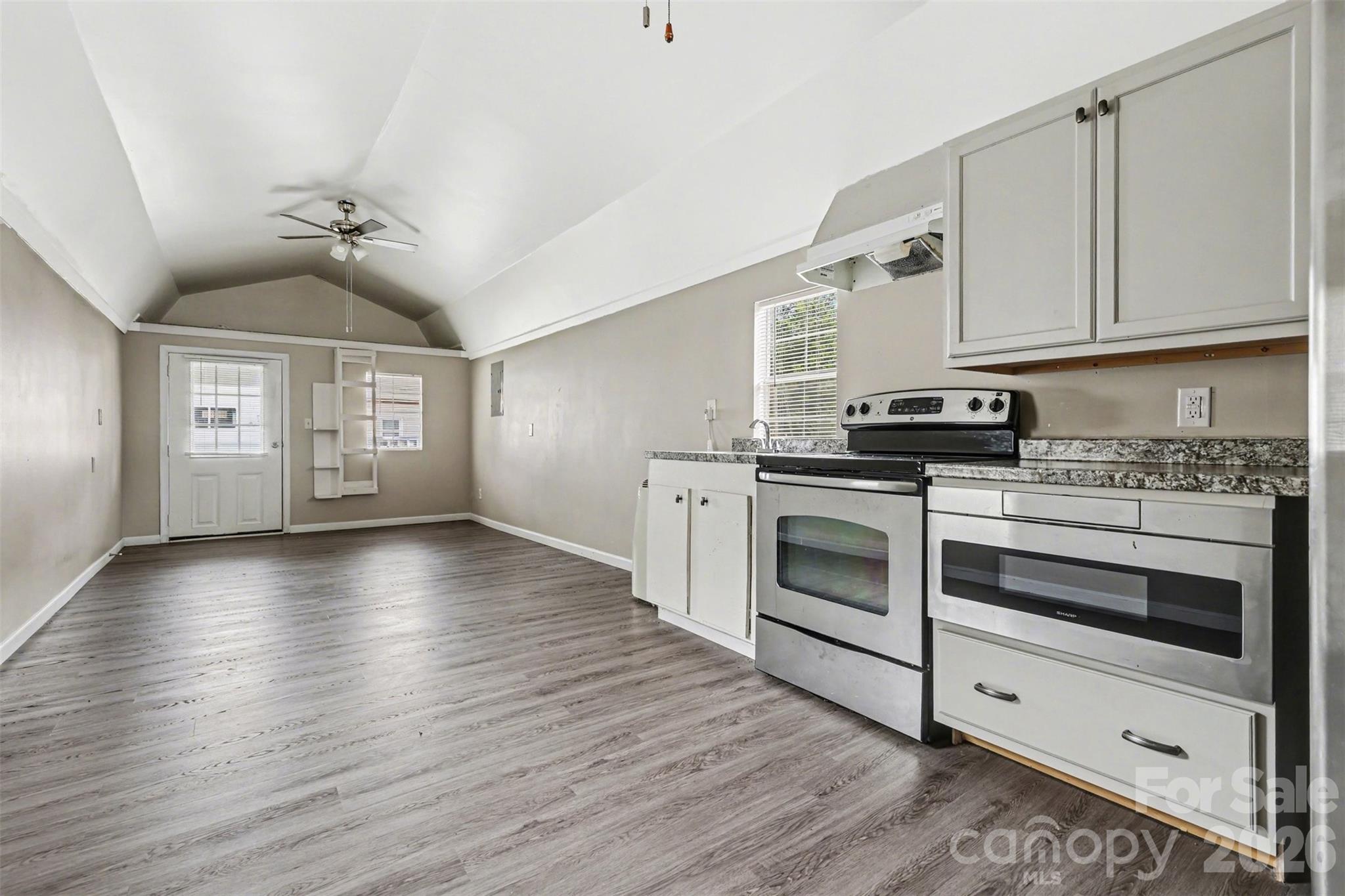 596 Armory Road Property Photo 10