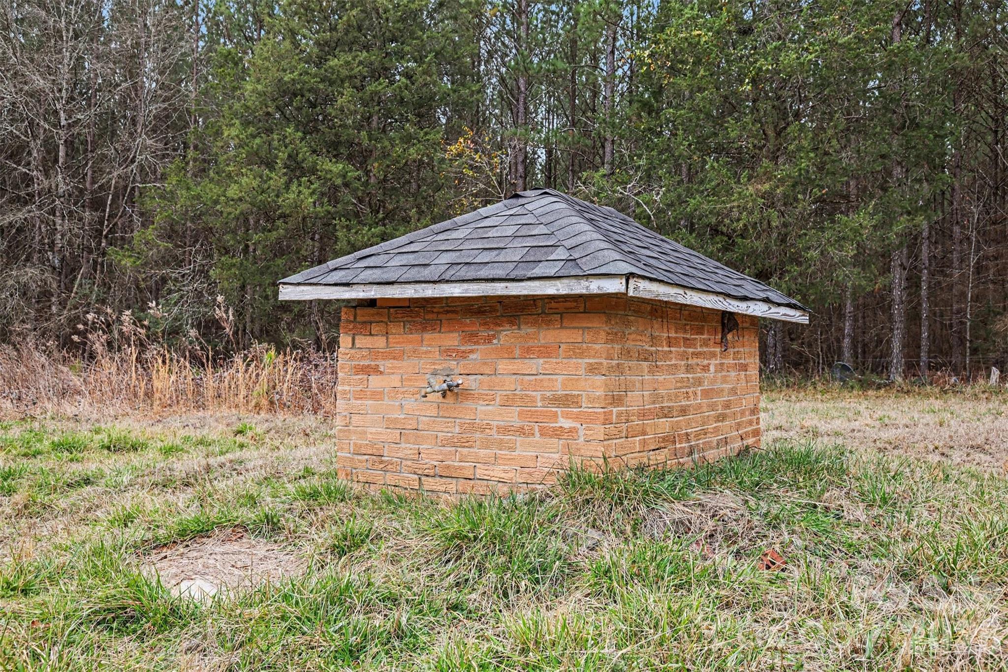 596 Armory Road Property Photo 16