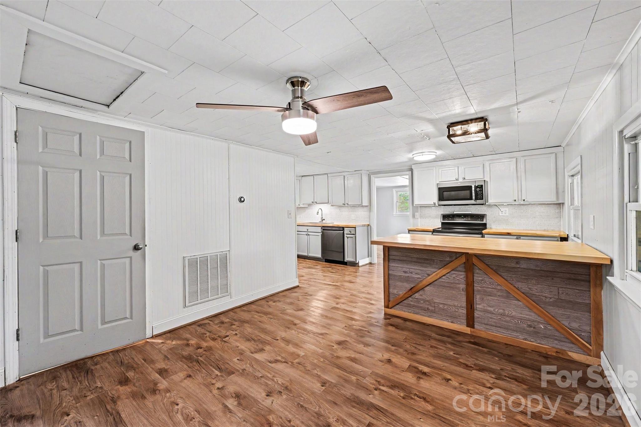 139 Blackburn Drive Property Photo 10