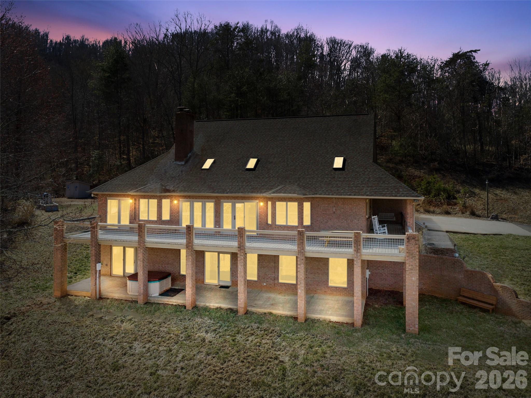 126 Hillcrest Drive Property Photo 43
