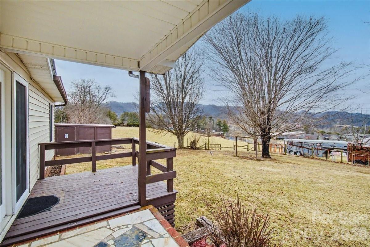 170 Styles Road Property Photo 2