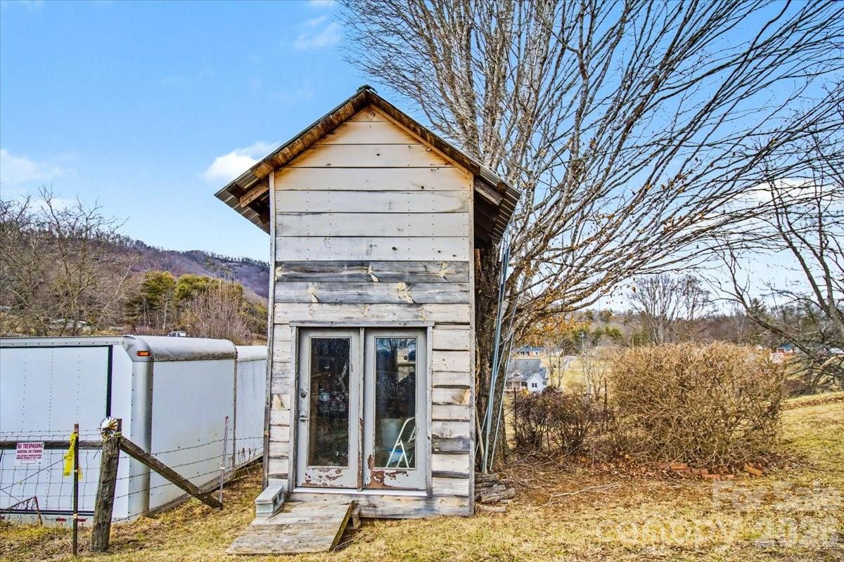 170 Styles Road Property Photo 33