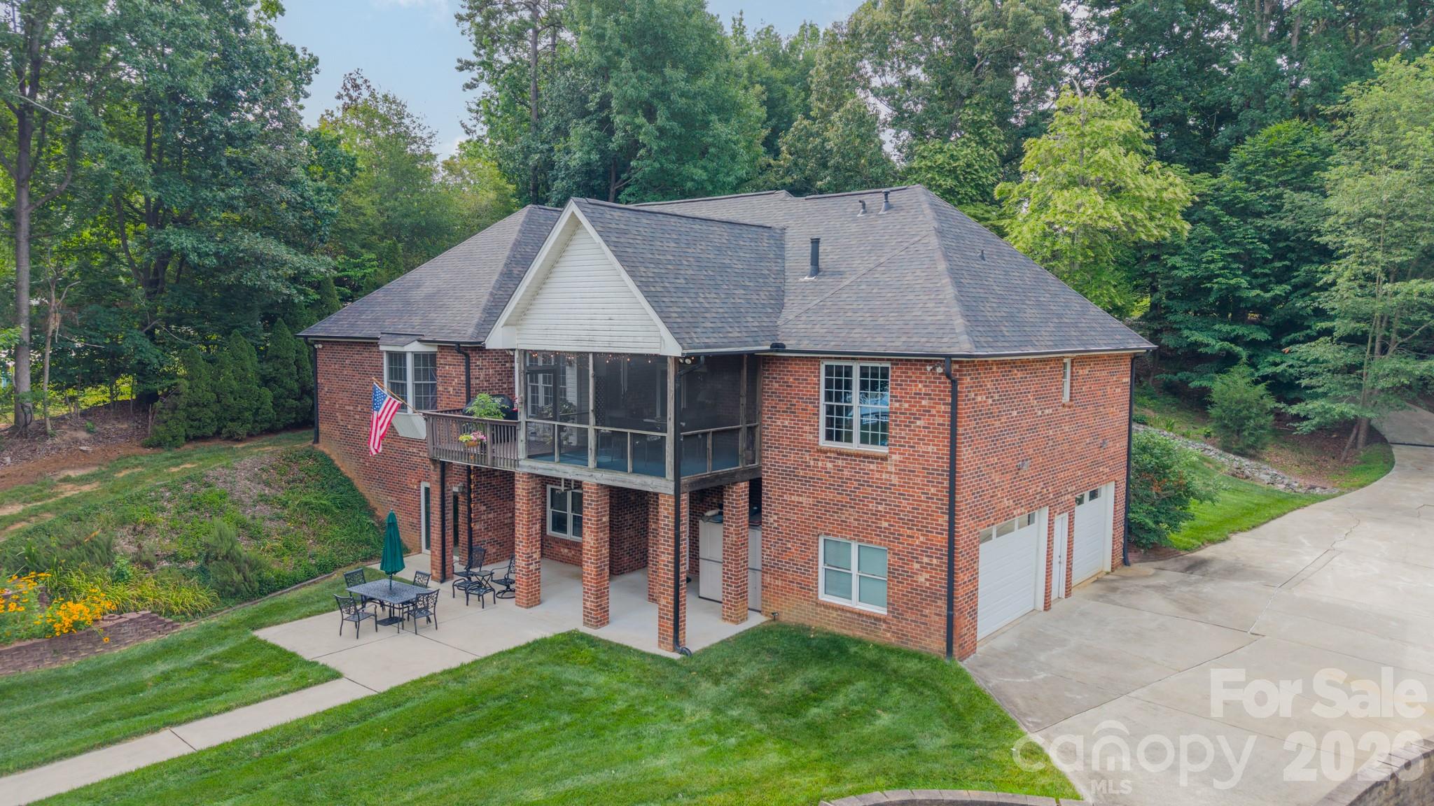 7545 Rabbit Circle Property Photo 3