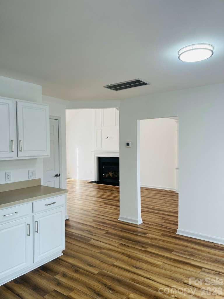 9341 Stawell Drive Property Photo 4