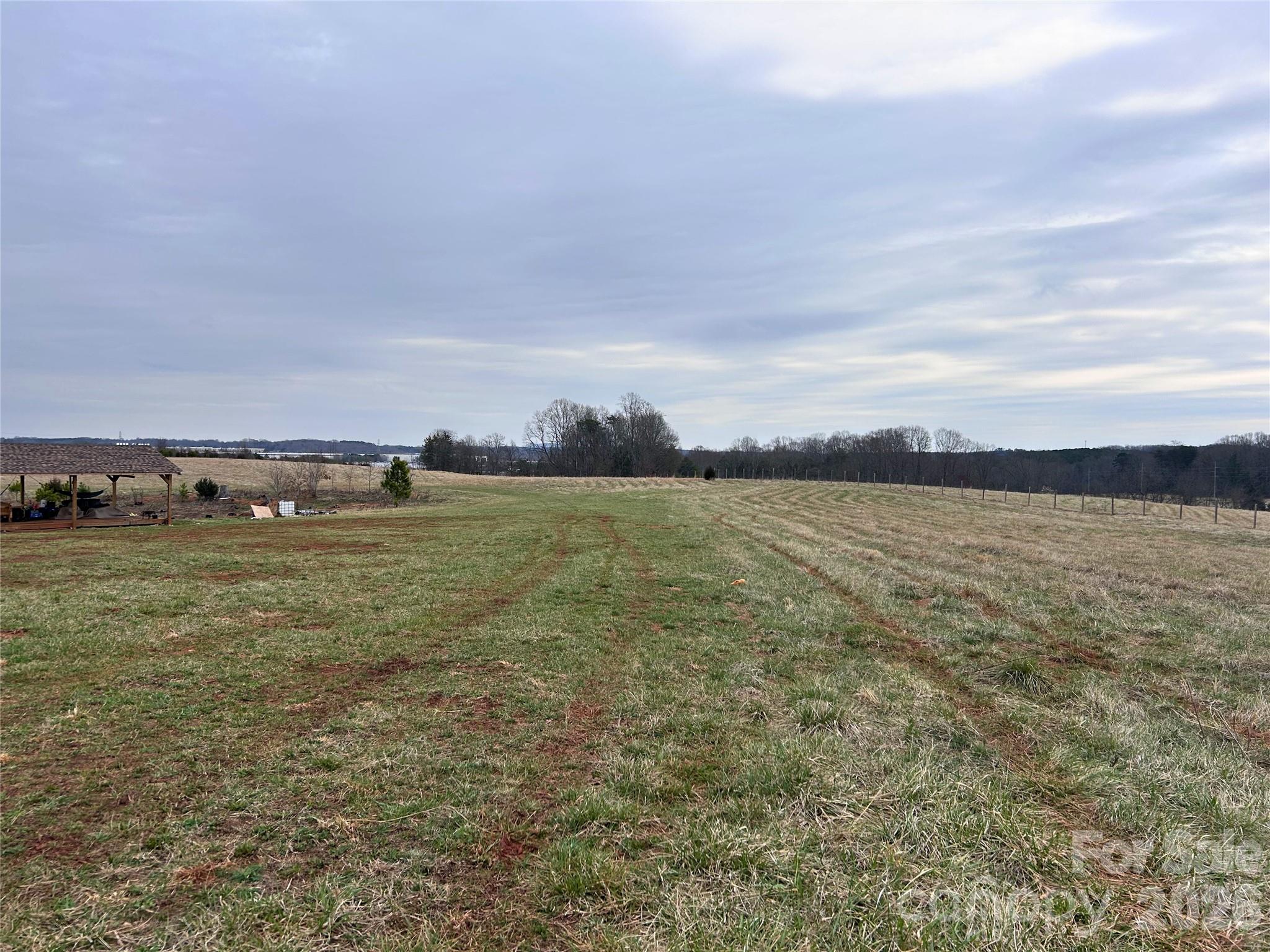 3078 Summerow Road Property Photo 9
