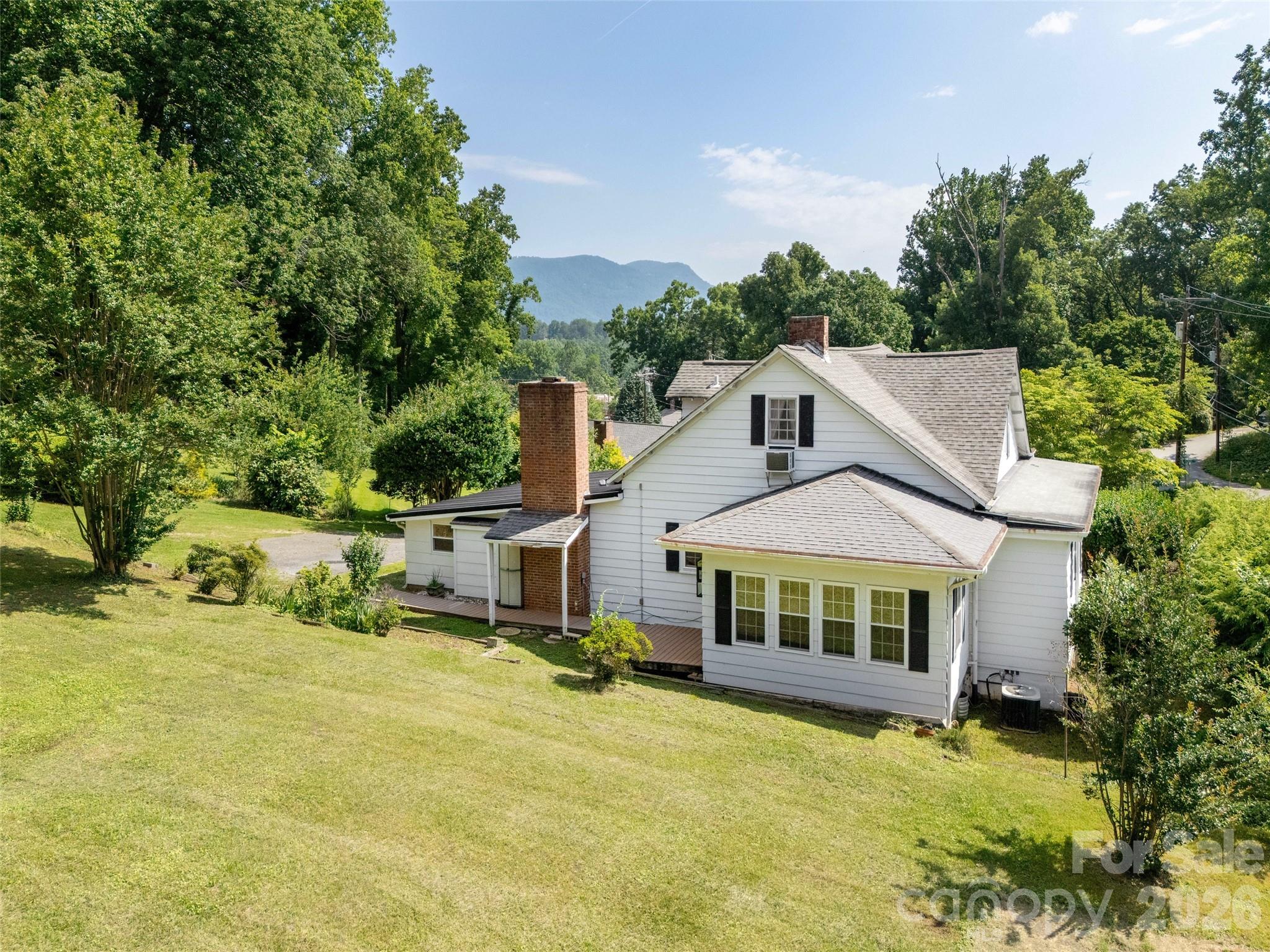 34 Lockhart Road Property Photo 2