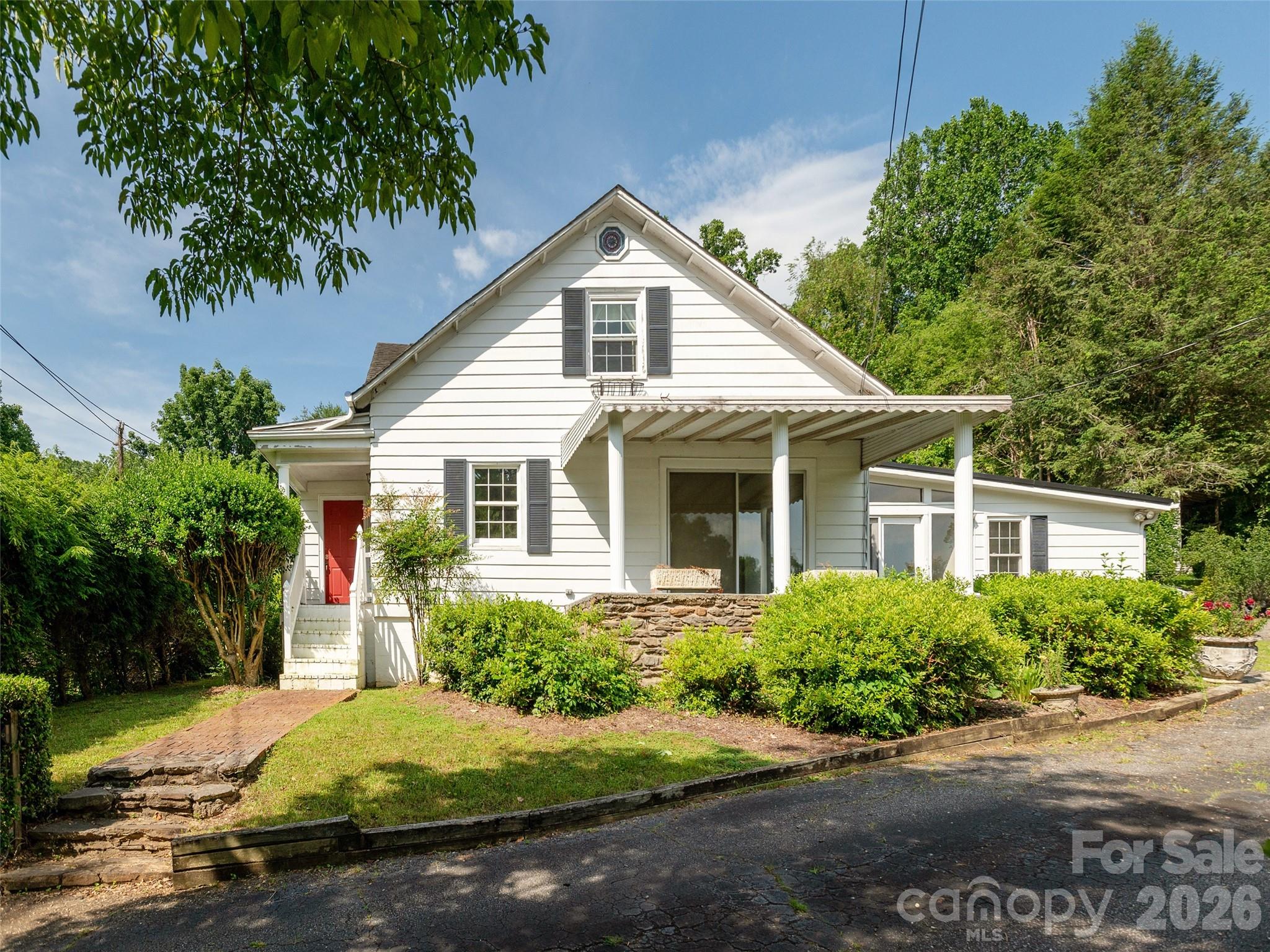 34 Lockhart Road Property Photo 3