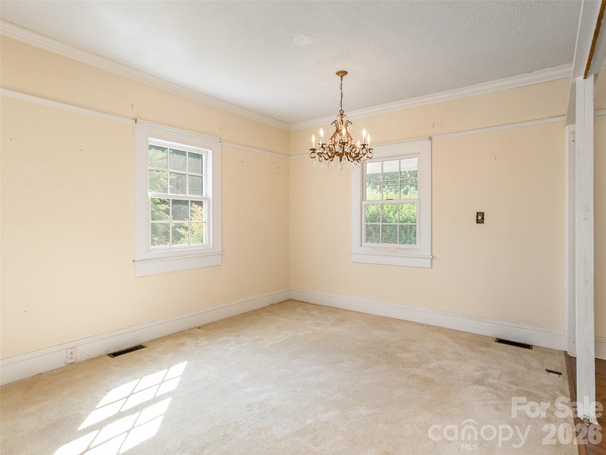 34 Lockhart Road Property Photo 8